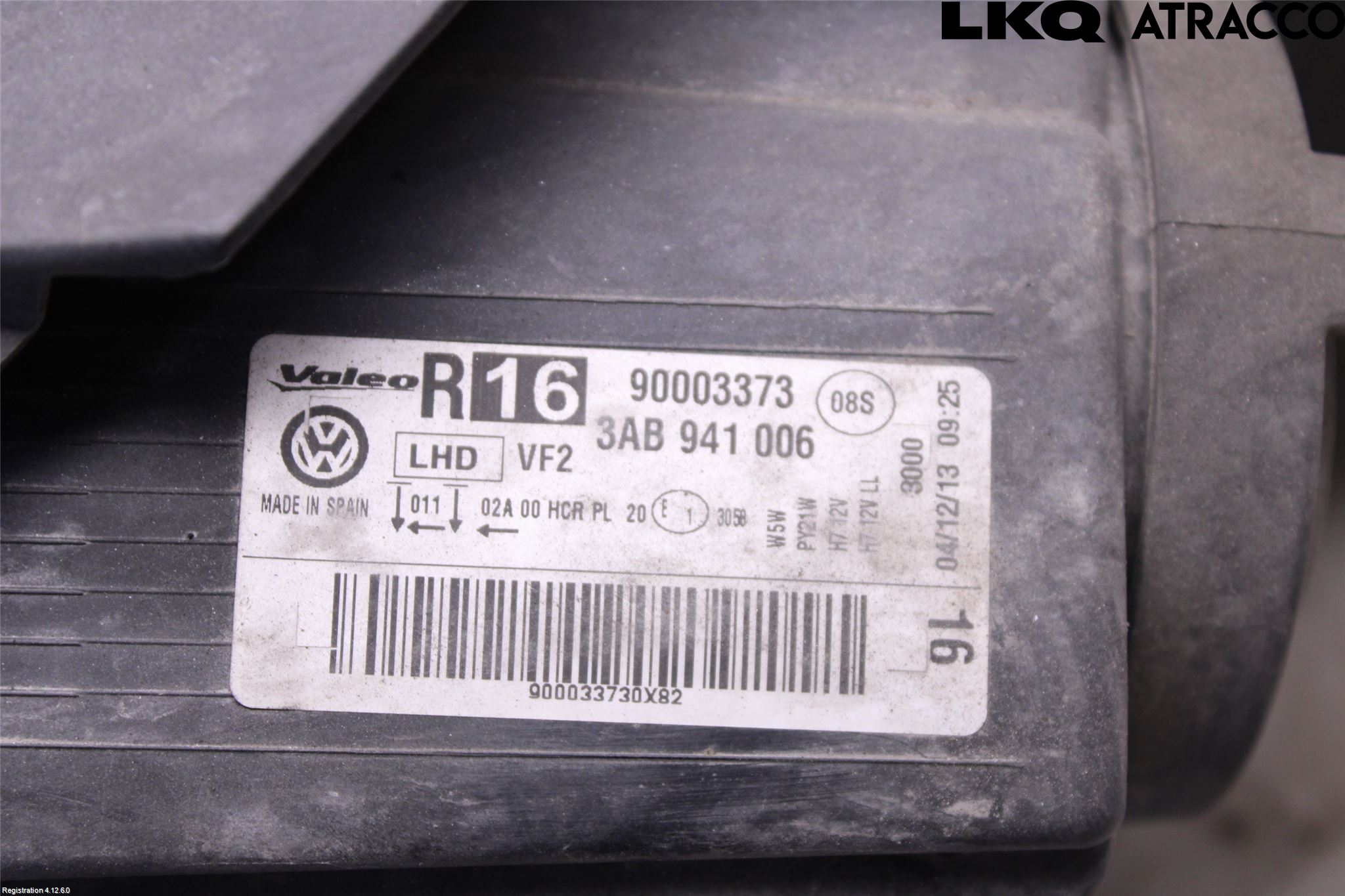 Volkswagen VW PASSAT 11-14 Frontlykt Høyre