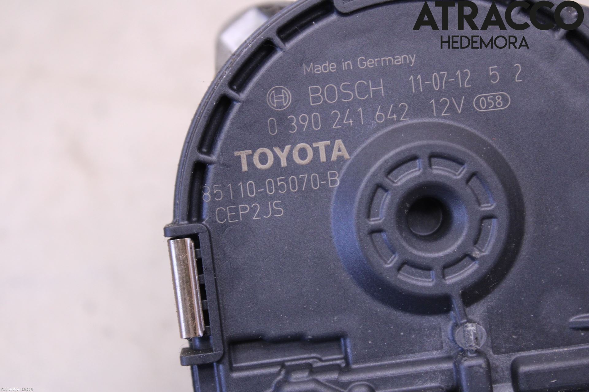 Toyota AVENSIS 09-15 Viskermotor Frontrute