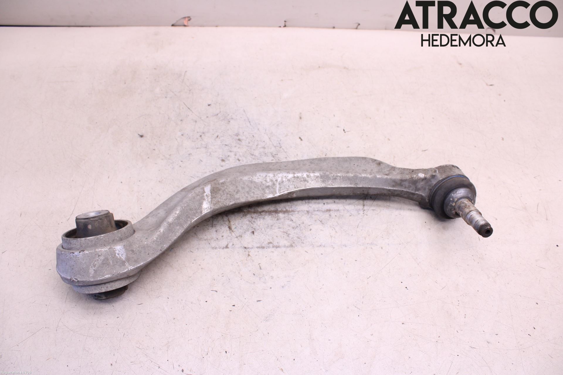 BMW 5 F10/F11/F18 09-17 Bærearm Foran Høyre Nedre