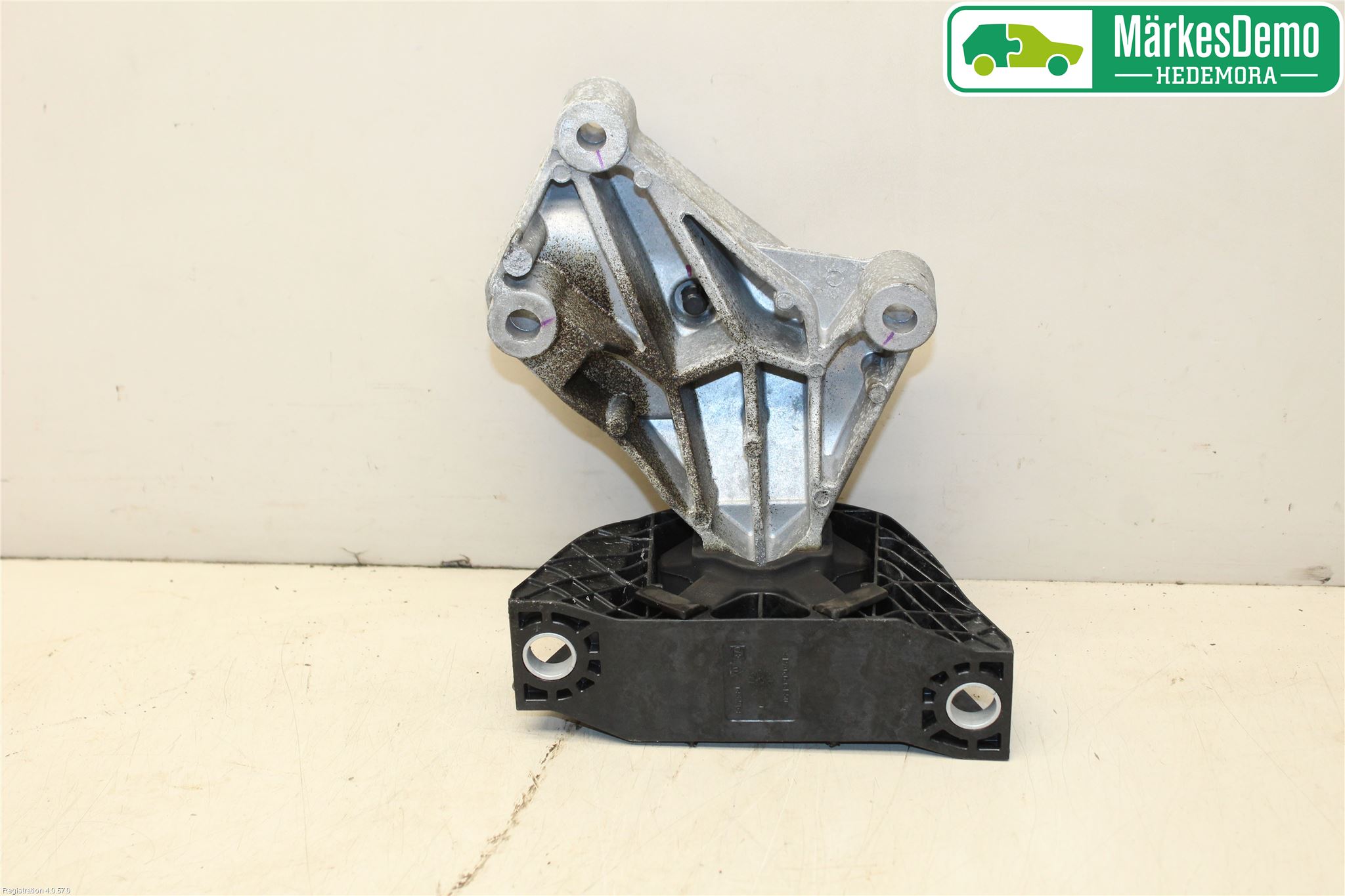 Dacia SANDERO/STEPWAY 13-20 Motor Feste Stål-Alu