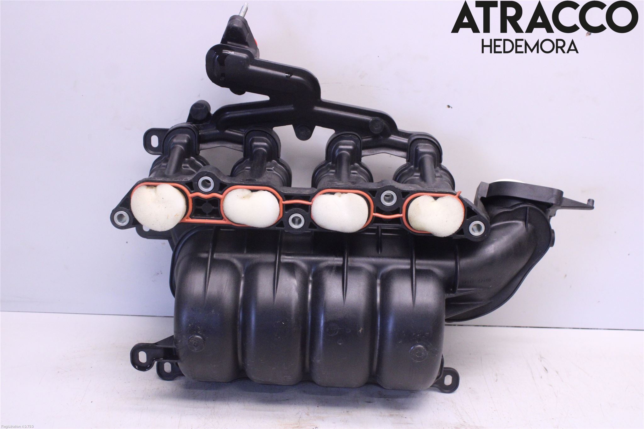 Toyota YARIS XP130 15-20 Innsugningsmanifold