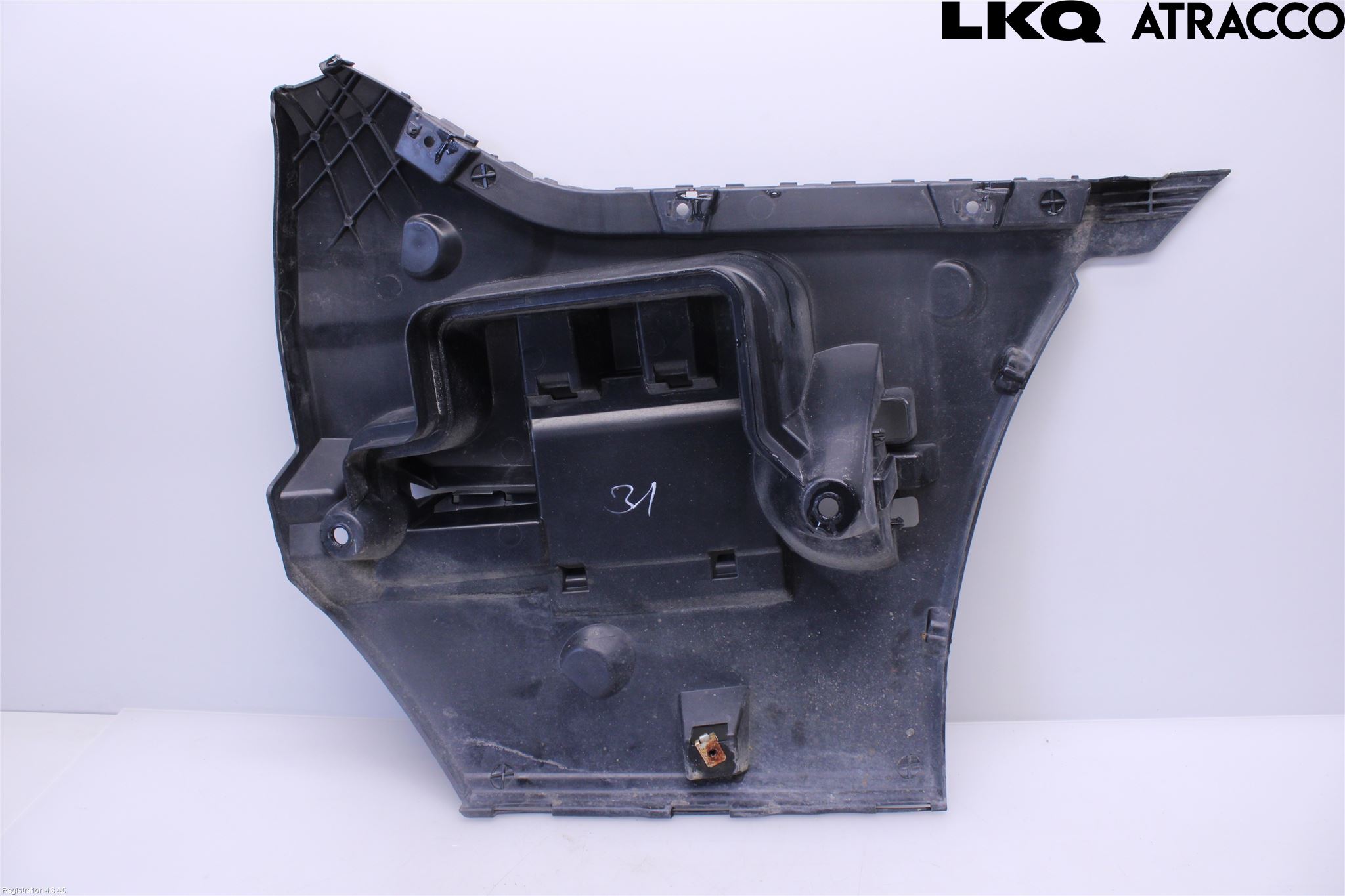 BMW 5 F10/F11/F18 09-17 Støtfangerfeste Bak Venstre