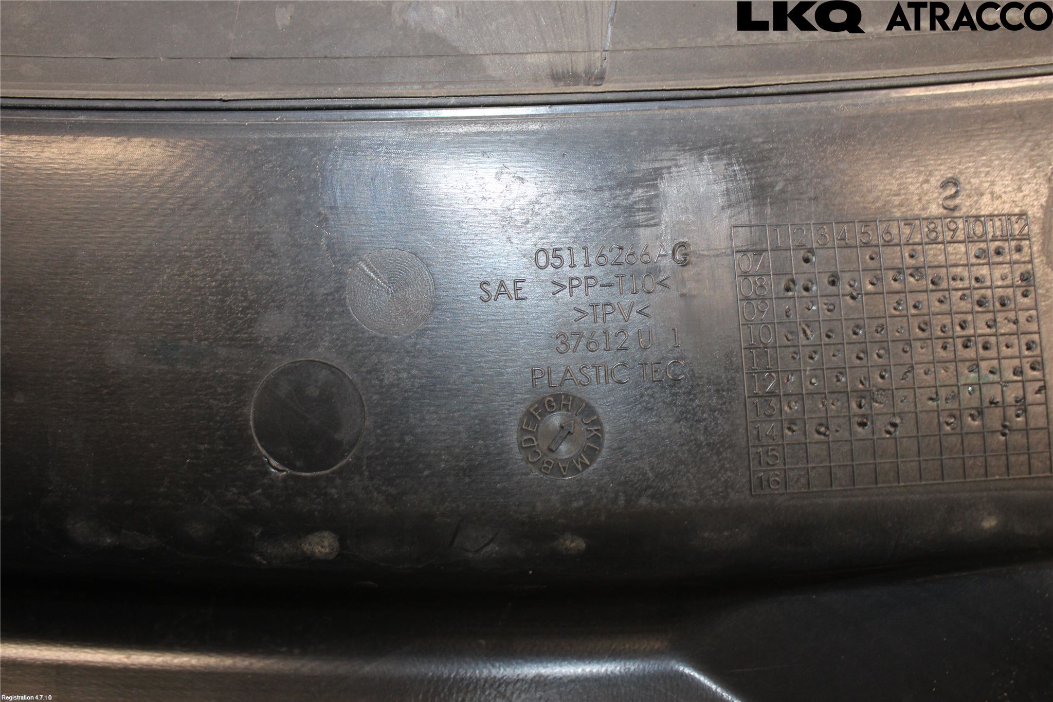 Fiat FREEMONT Visker Deksel-Grill-Under Frr