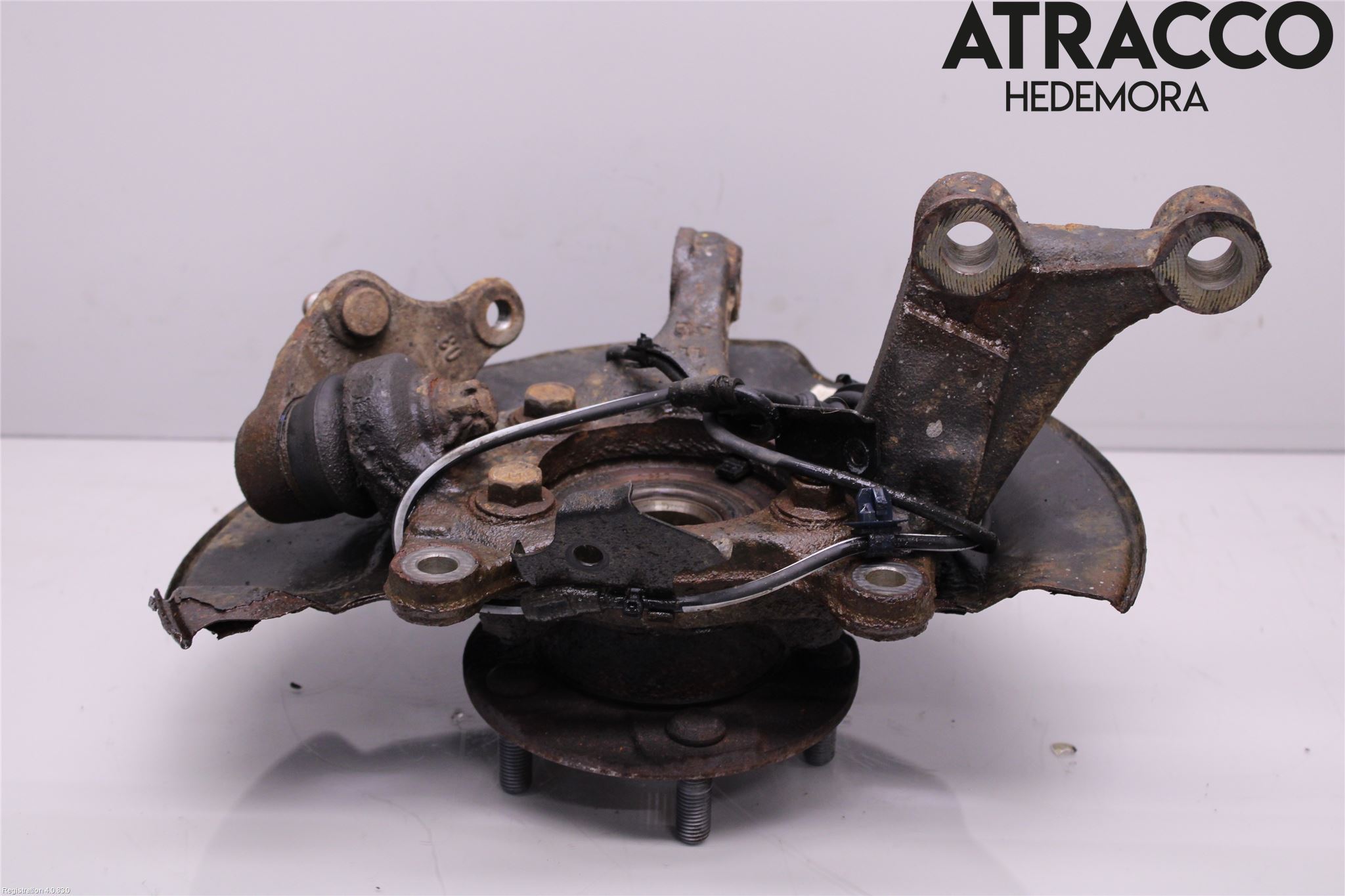 Toyota AVENSIS 16-18 Spindel Vf