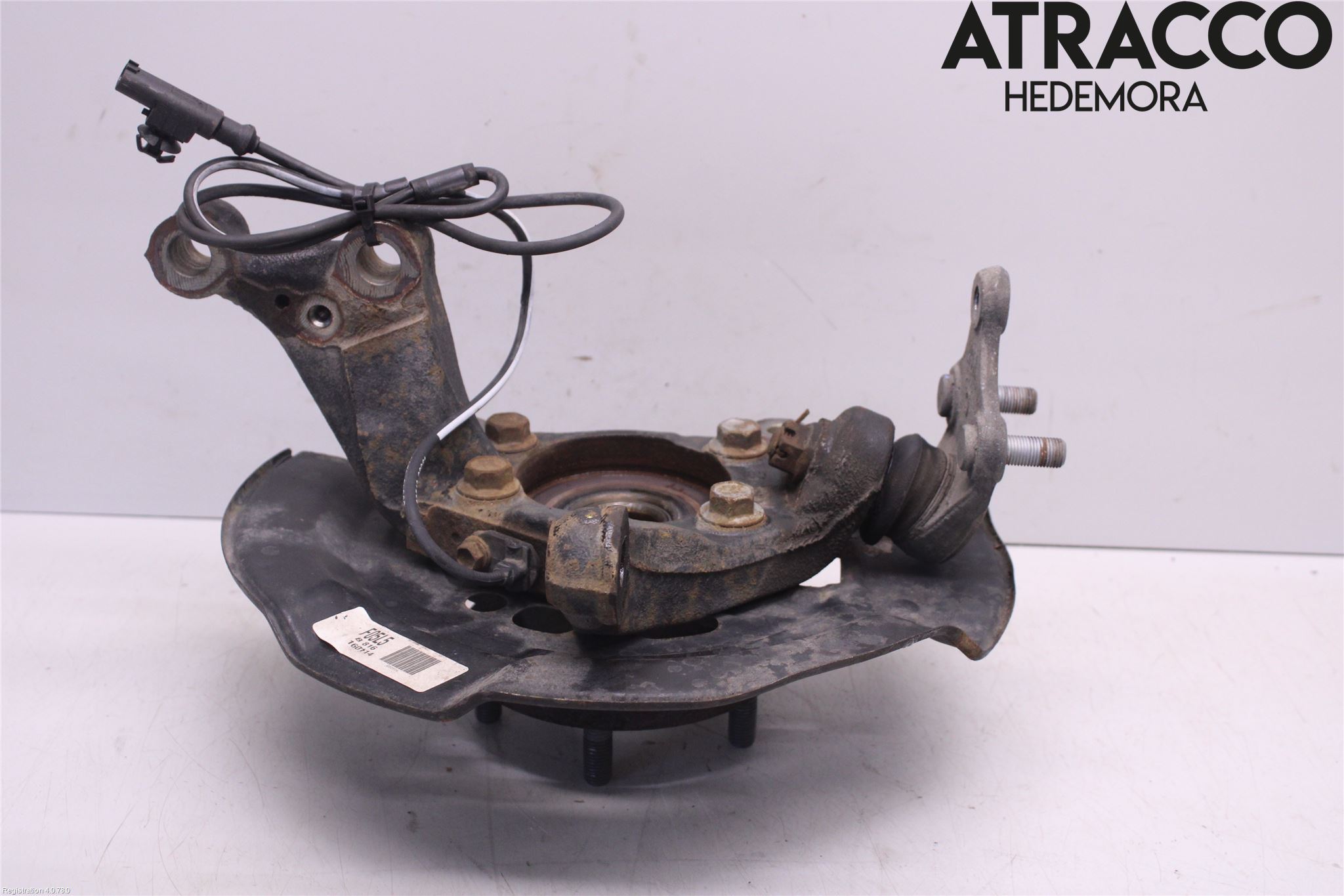 Toyota AURIS 13-19 Spindel Vf