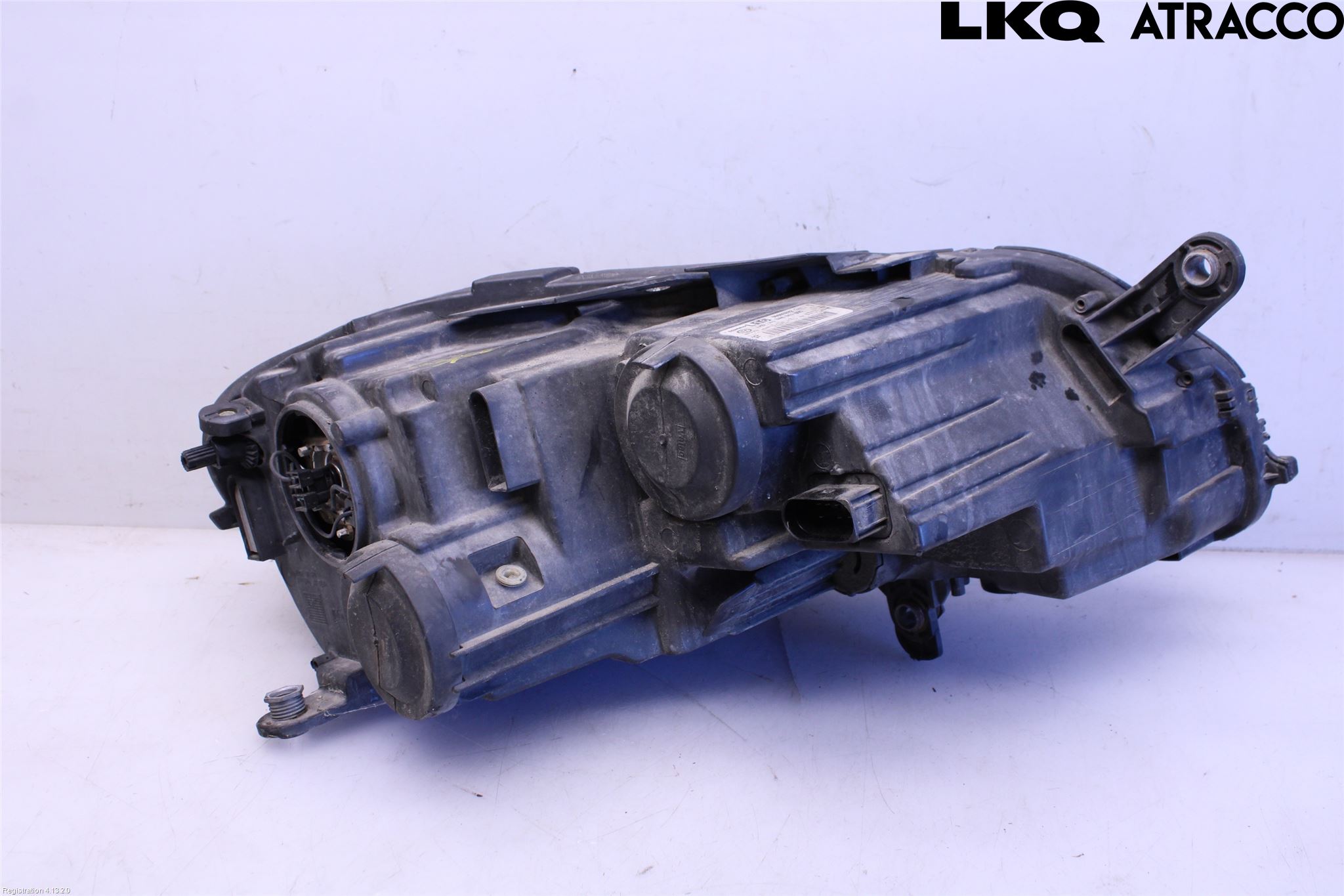 Volkswagen VW PASSAT 11-14 Frontlykt Venstre