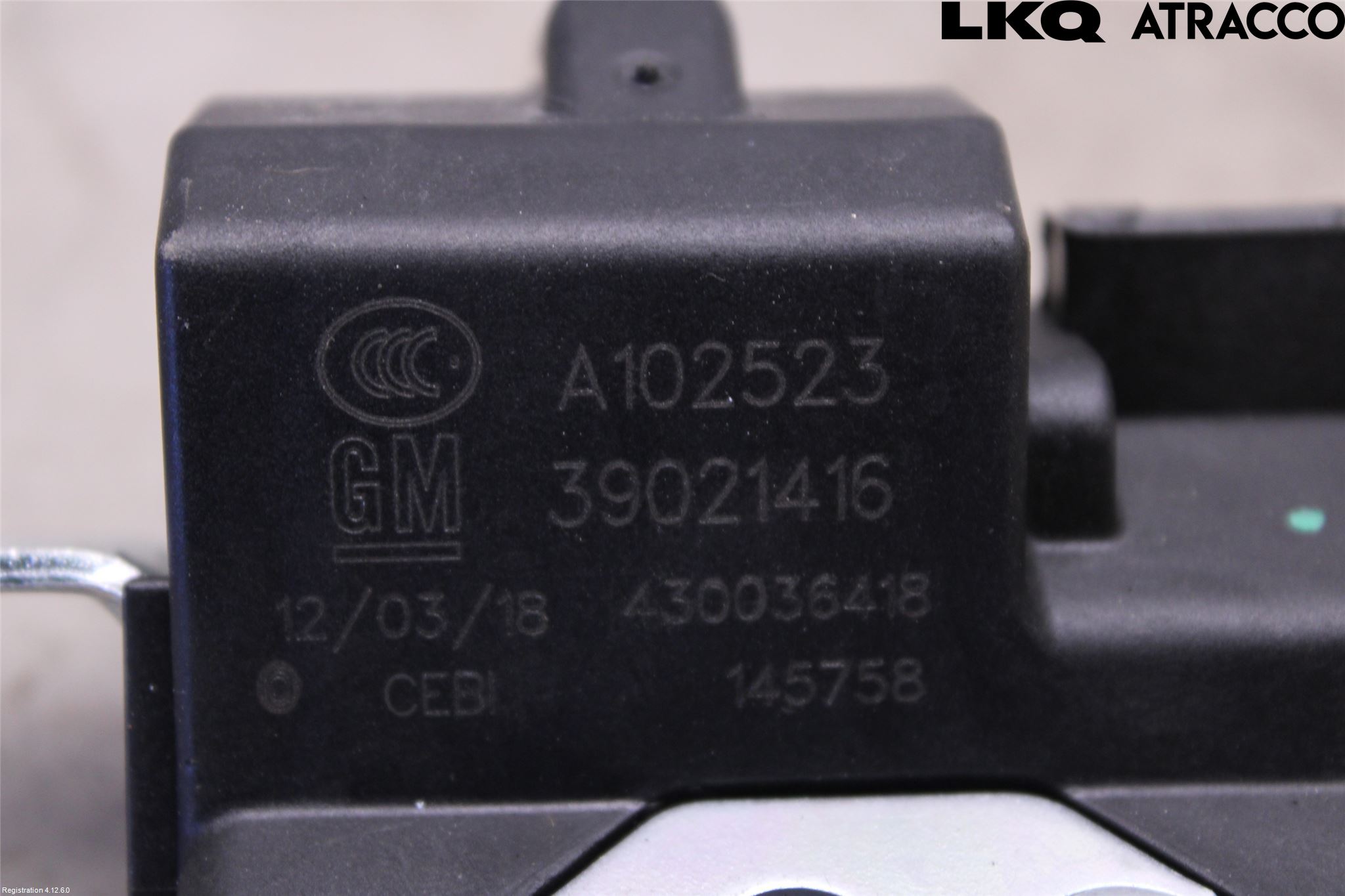 Opel CORSA E 15-19 Bakluke-Lokk Låsekasse