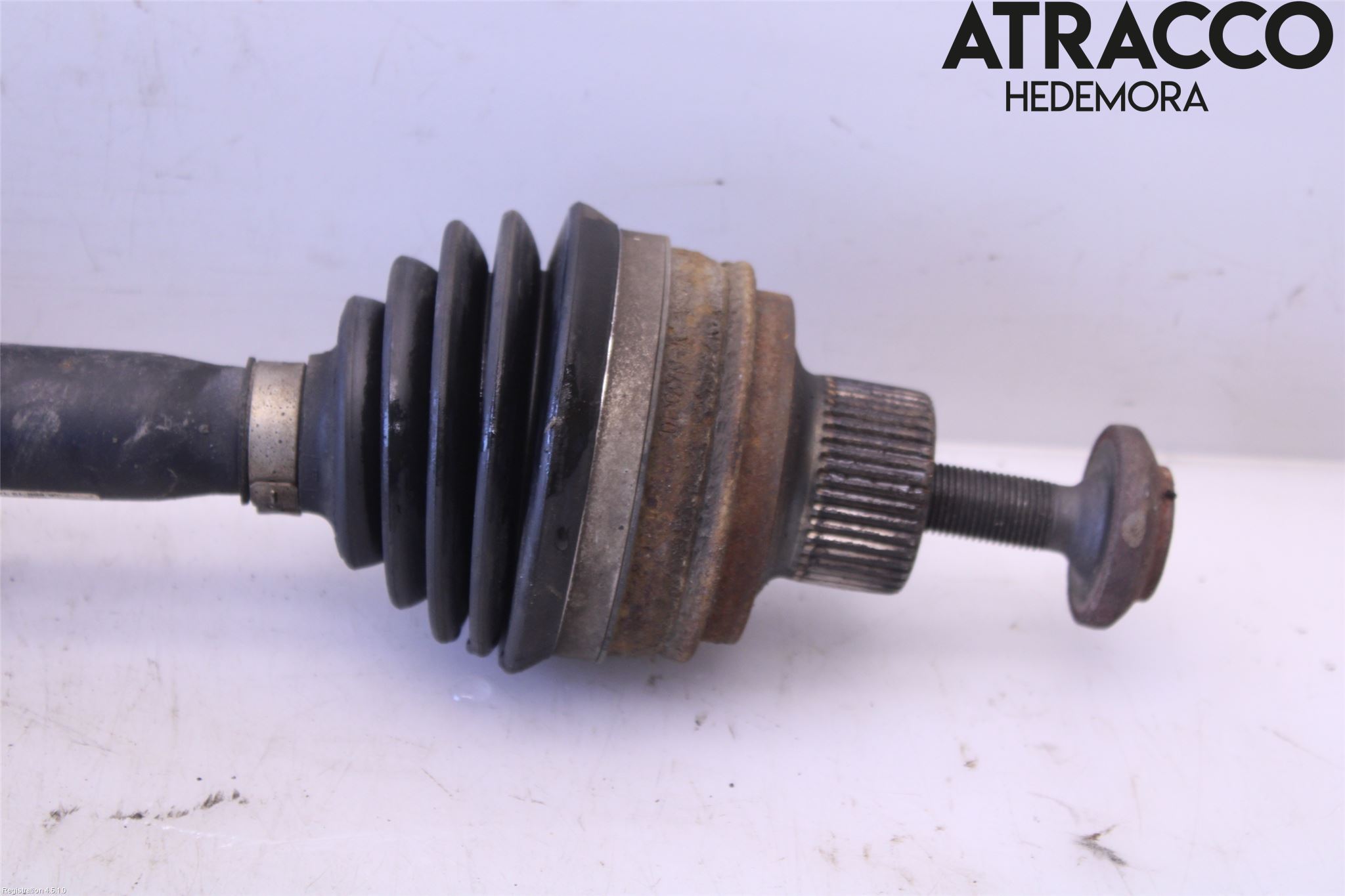 Audi A4/S4 08-11 Drivaksel Foran Kompl Høyre