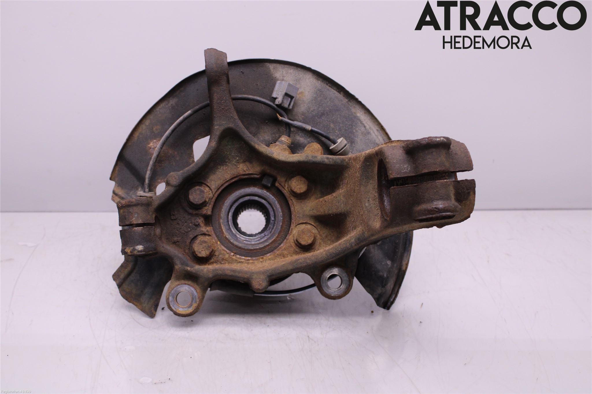 Nissan QASHQAI 14-17 Spindel Vf