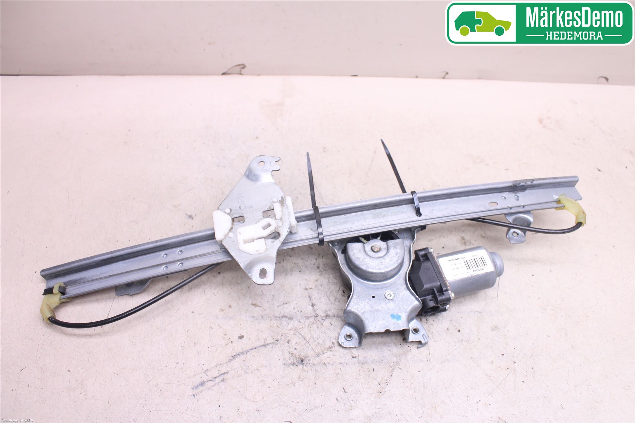 Nissan PATHFINDER R51 05-12 Vindusheis El Komp