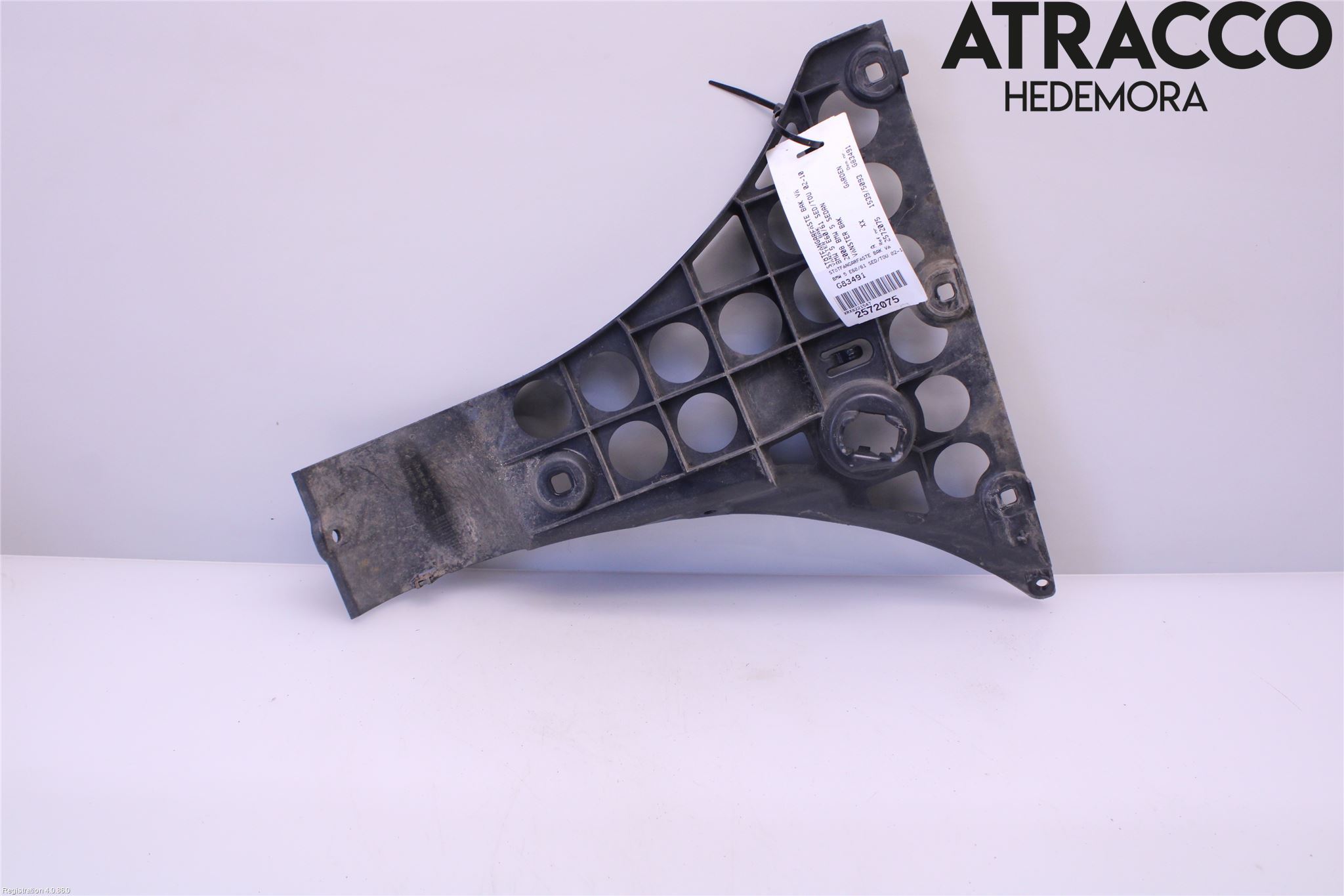 BMW 5 E60/61 Sed/Tou 02-10 Støtfangerfeste Bak Venstre