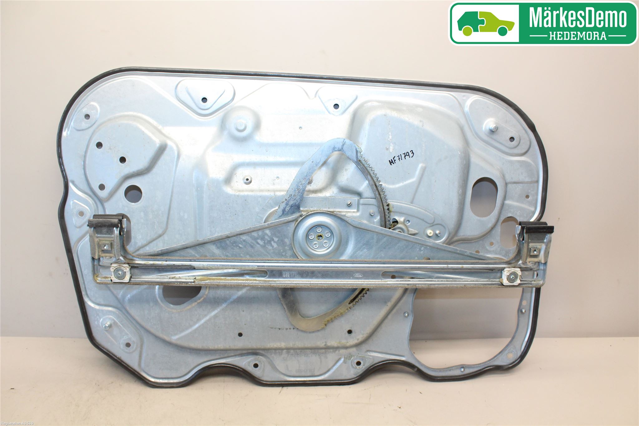 Ford FOCUS     04-07 Vindusheis El Komp