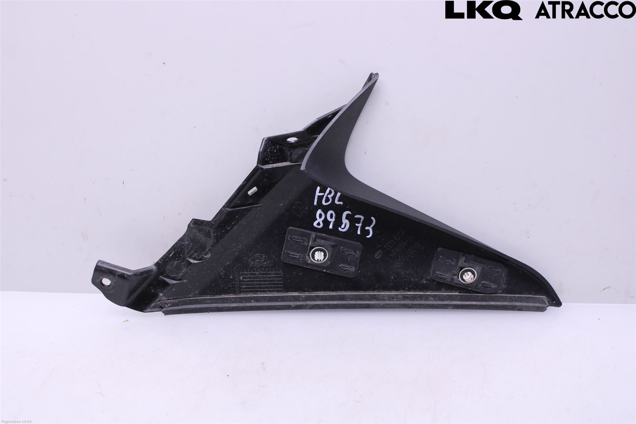 Toyota YARIS CROSS XP21 21- Spoiler Bakluke