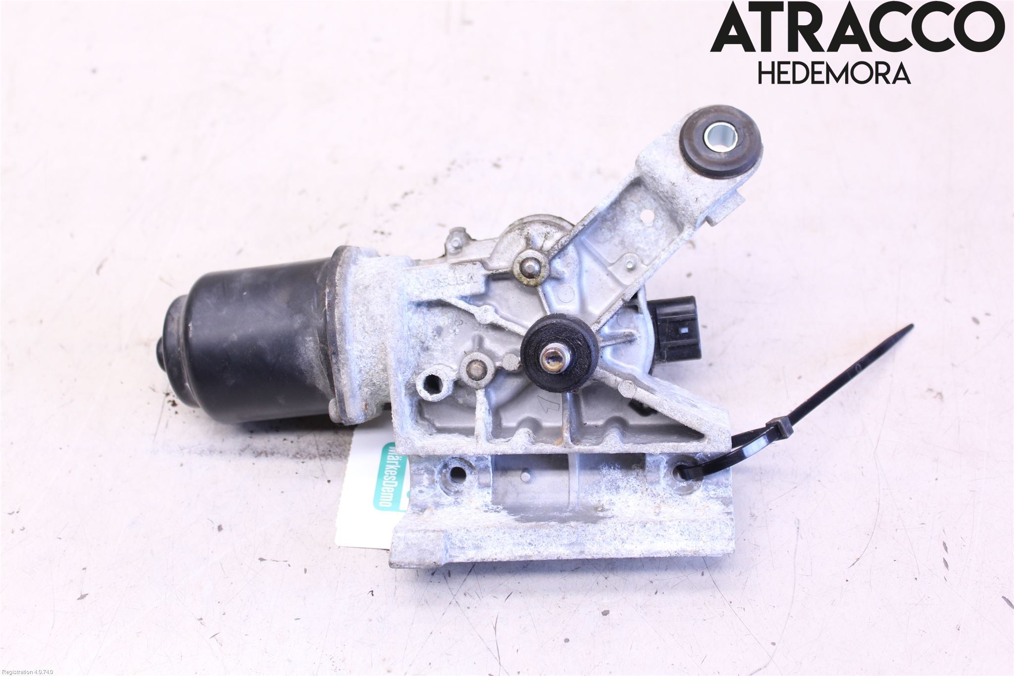 Nissan NAVARA 05-16 Viskermotor Frontrute
