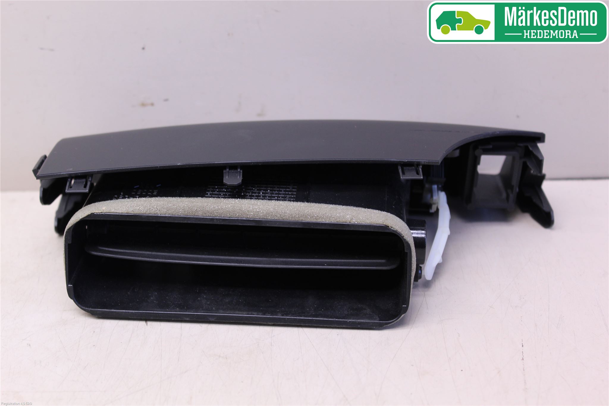 Toyota VERSO 09-18 Dashbord Kanal - Dyse
