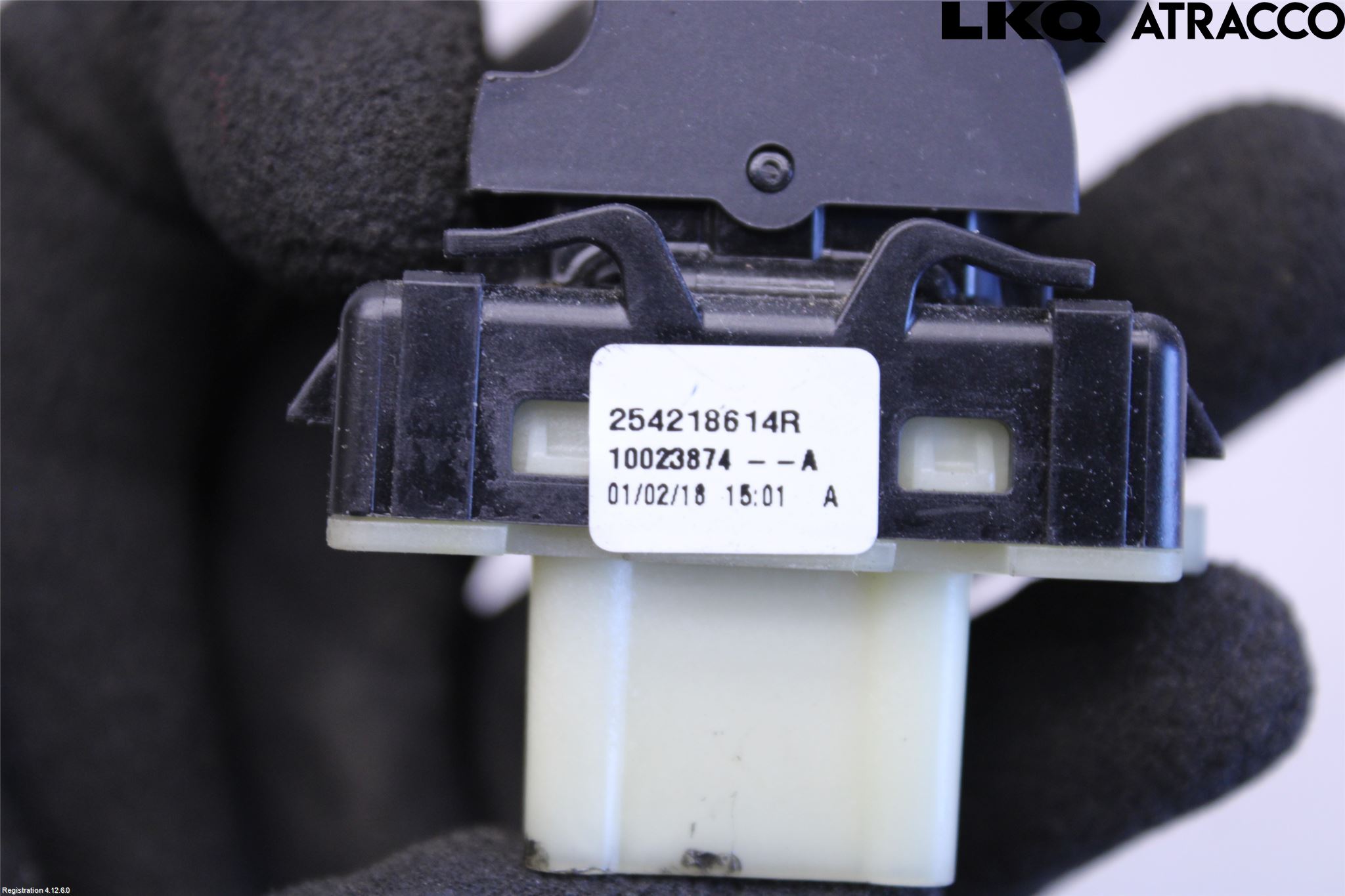 Dacia DUSTER 10-17 Bryter Vindusheis