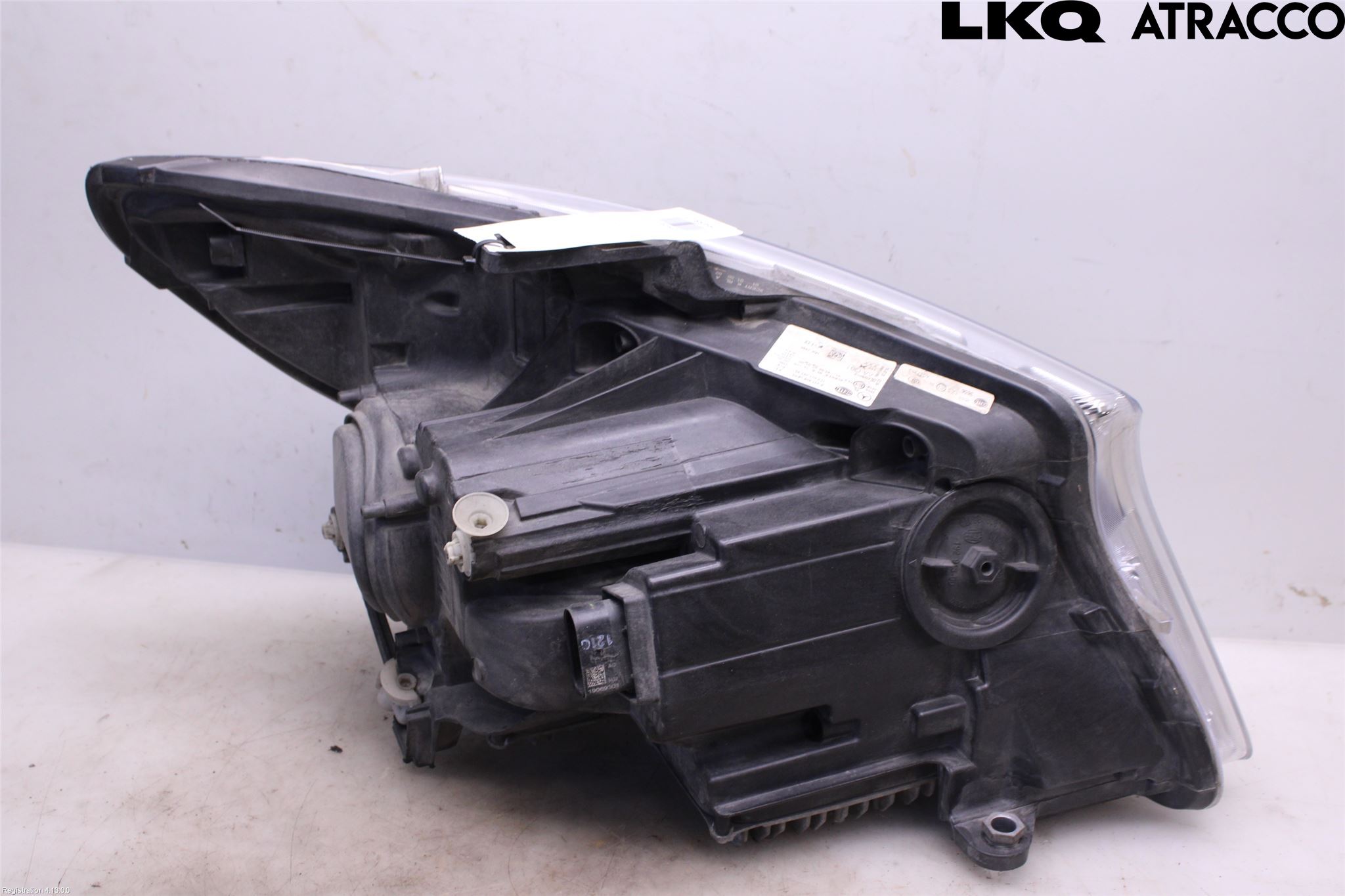 Mercedes-Benz MB VITO/V-KLASS (W640,W447,W448) 14- Frontlykt Venstre