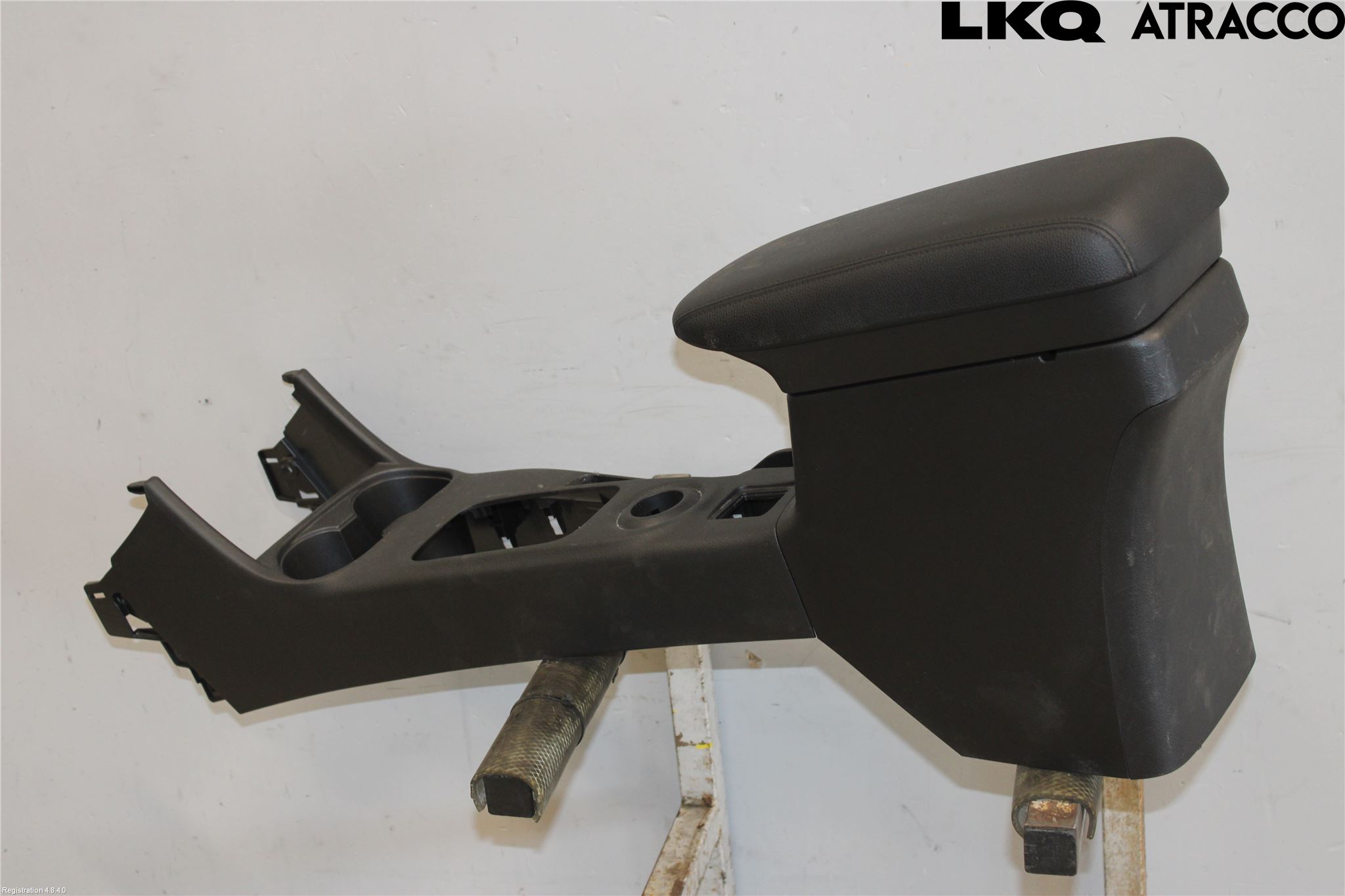 Mitsubishi OUTLANDER 13-21 Innr Konsoll-Lomme