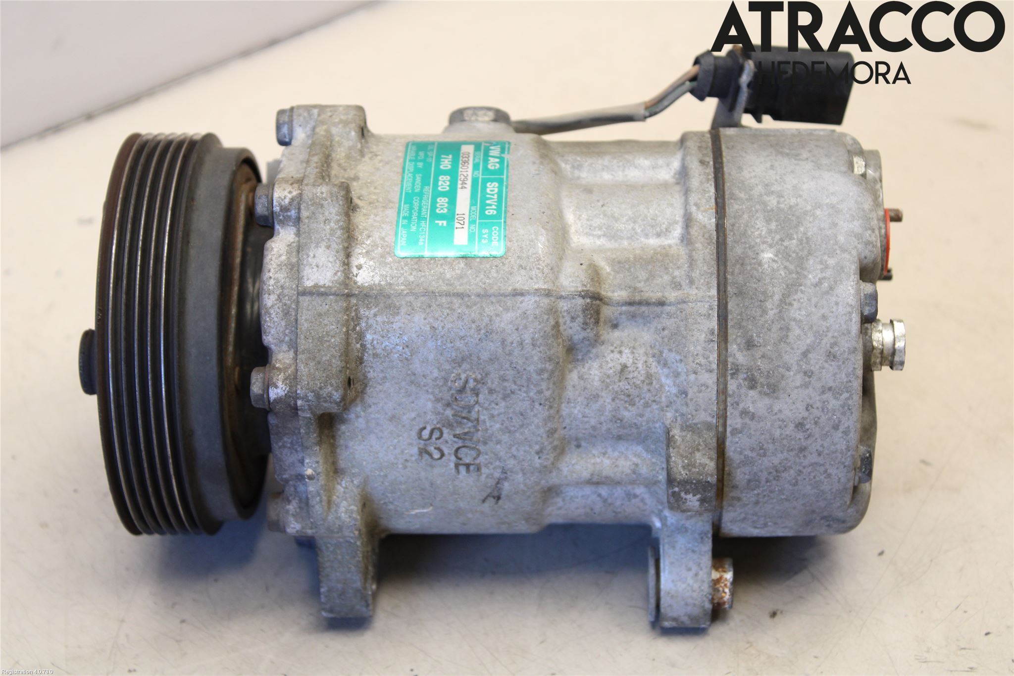 Volkswagen VW CADDY      04-10 Varme Ac Kompressor