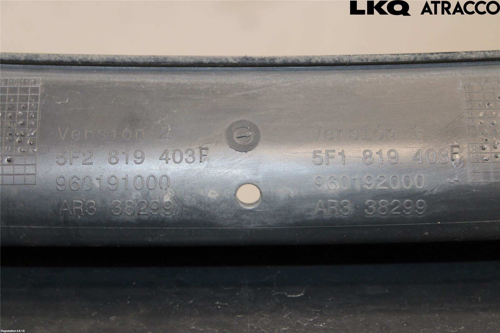 Seat LEON 13-20 Visker Deksel-Grill-Under Frr