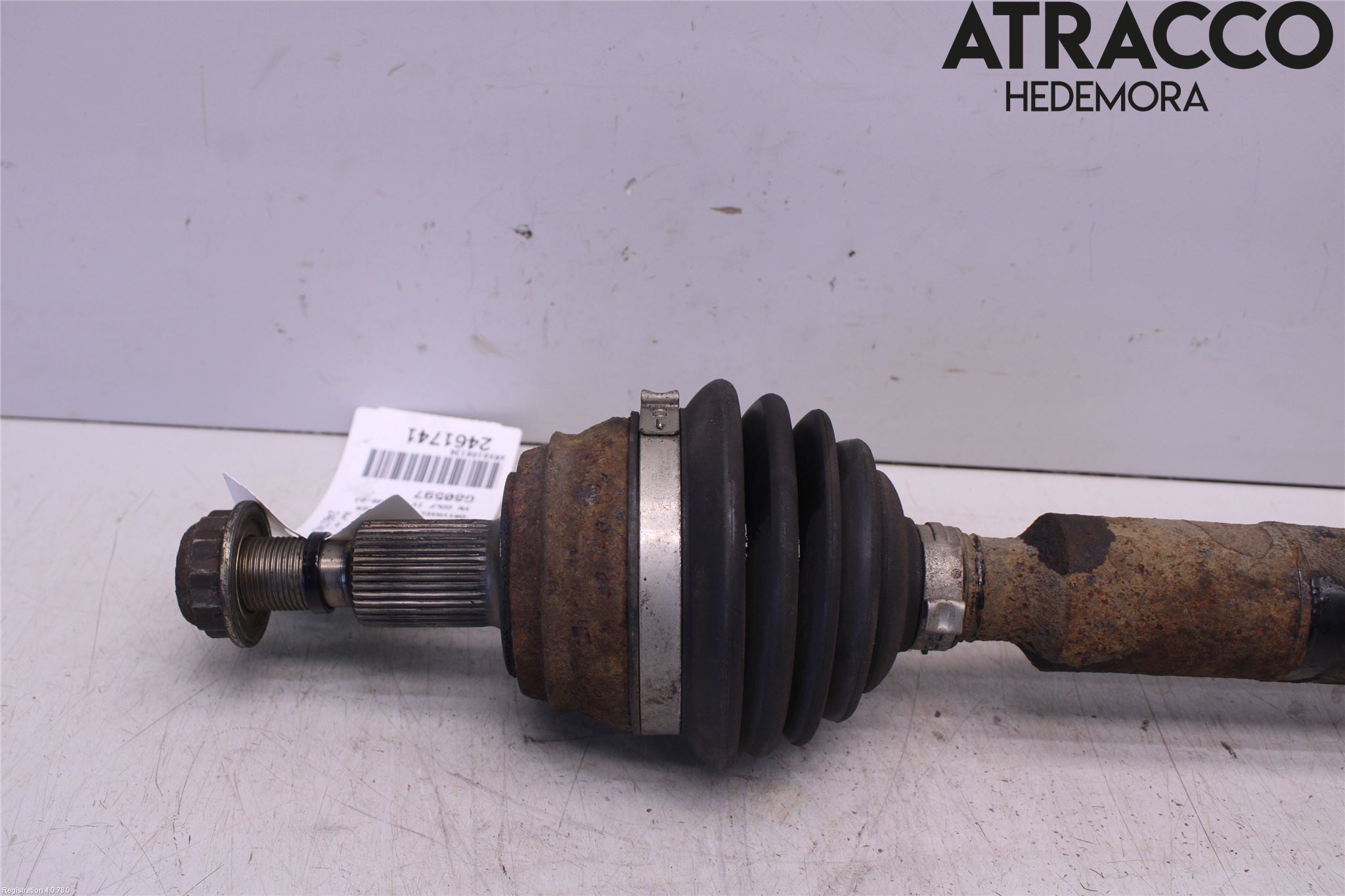 Volkswagen VW GOLF IV 98-06 Drivaksel Foran Kompl Høyre