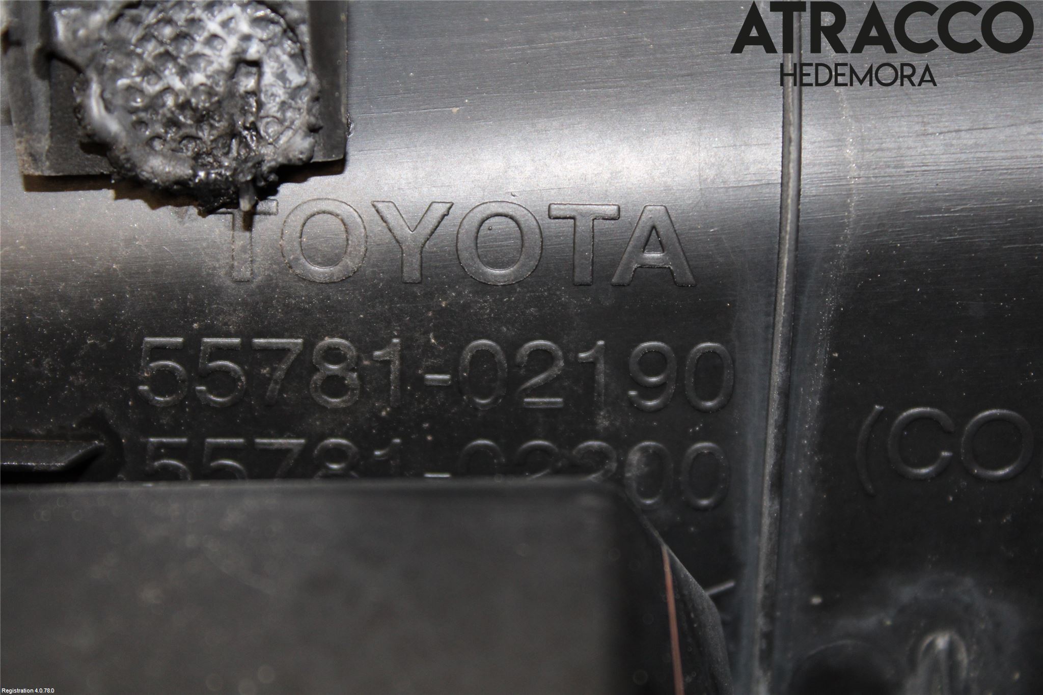 Toyota AURIS 07-09 Visker Deksel-Grill-Under Frr