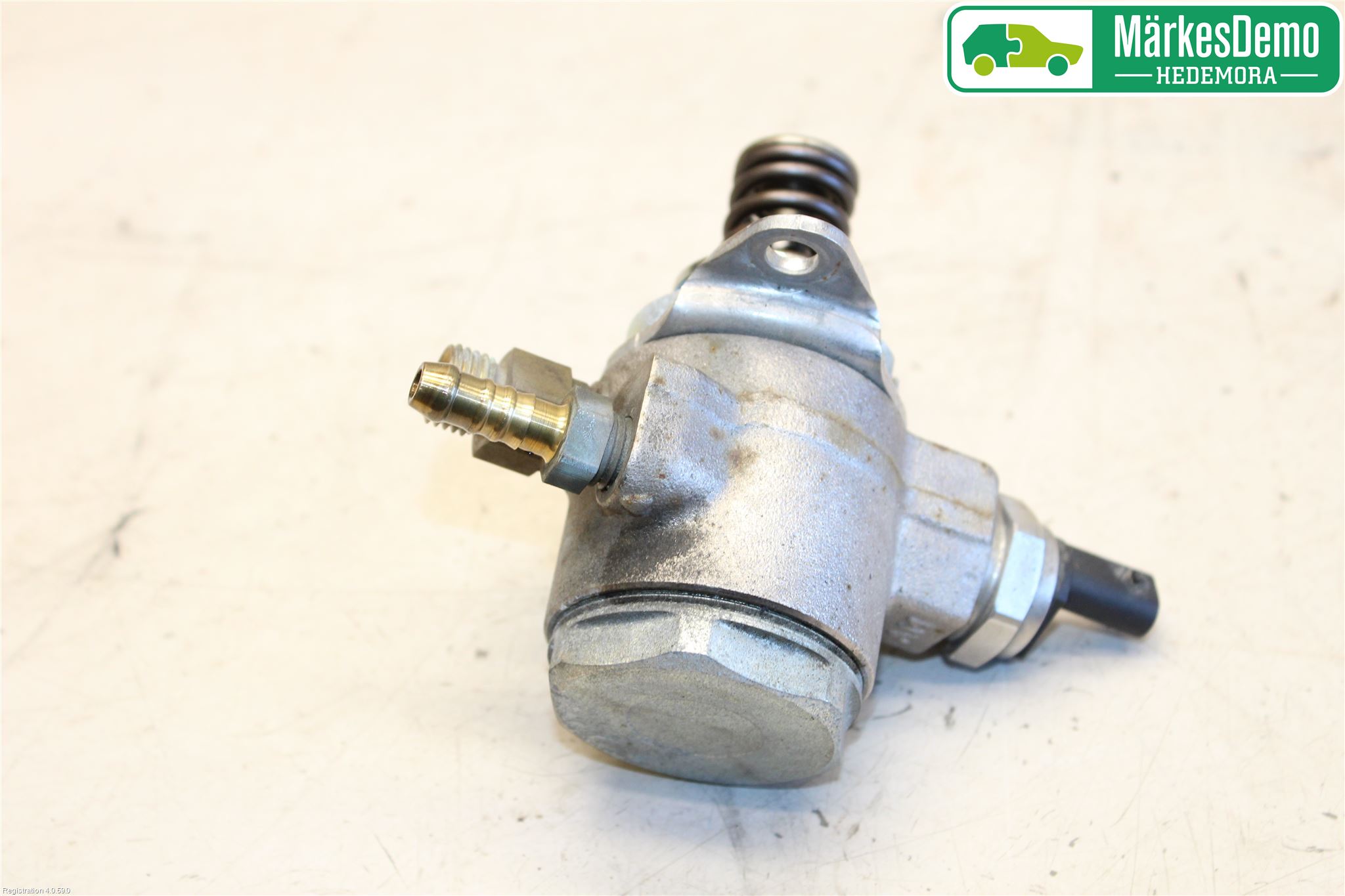 Volkswagen VW JETTA VI 11- Drivstoffpumpe Mekanisk