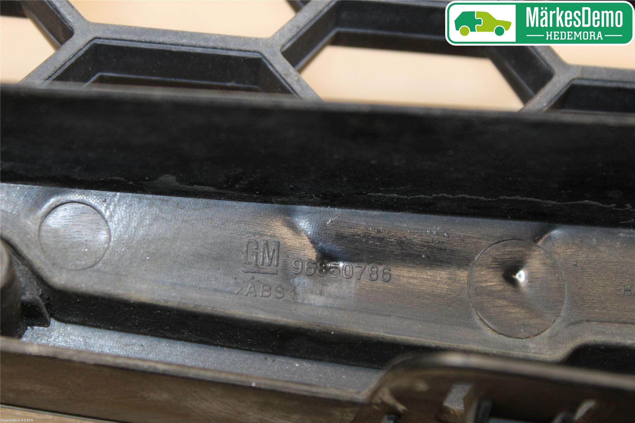 GM CHEVROLET CRUZE Grill Komplett
