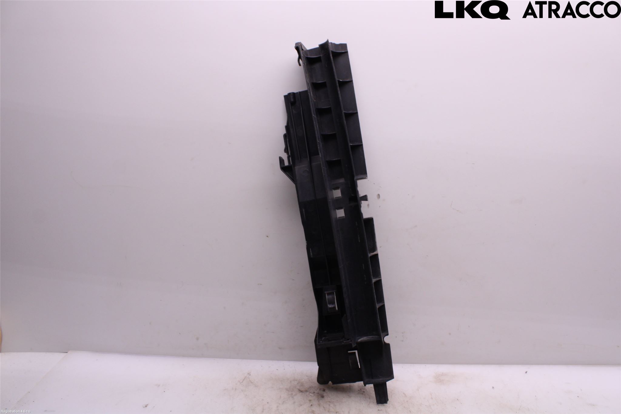 BMW X6 F16 14-19 Radiator Feste - Ramme - Bjelk