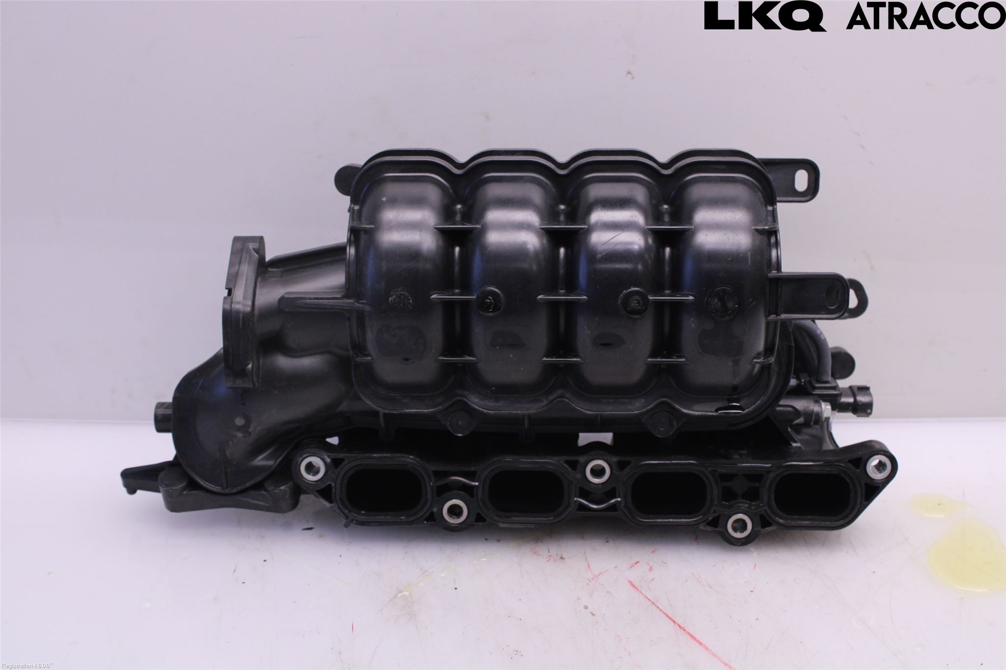 Toyota VERSO-S 11-16 Innsugningsmanifold