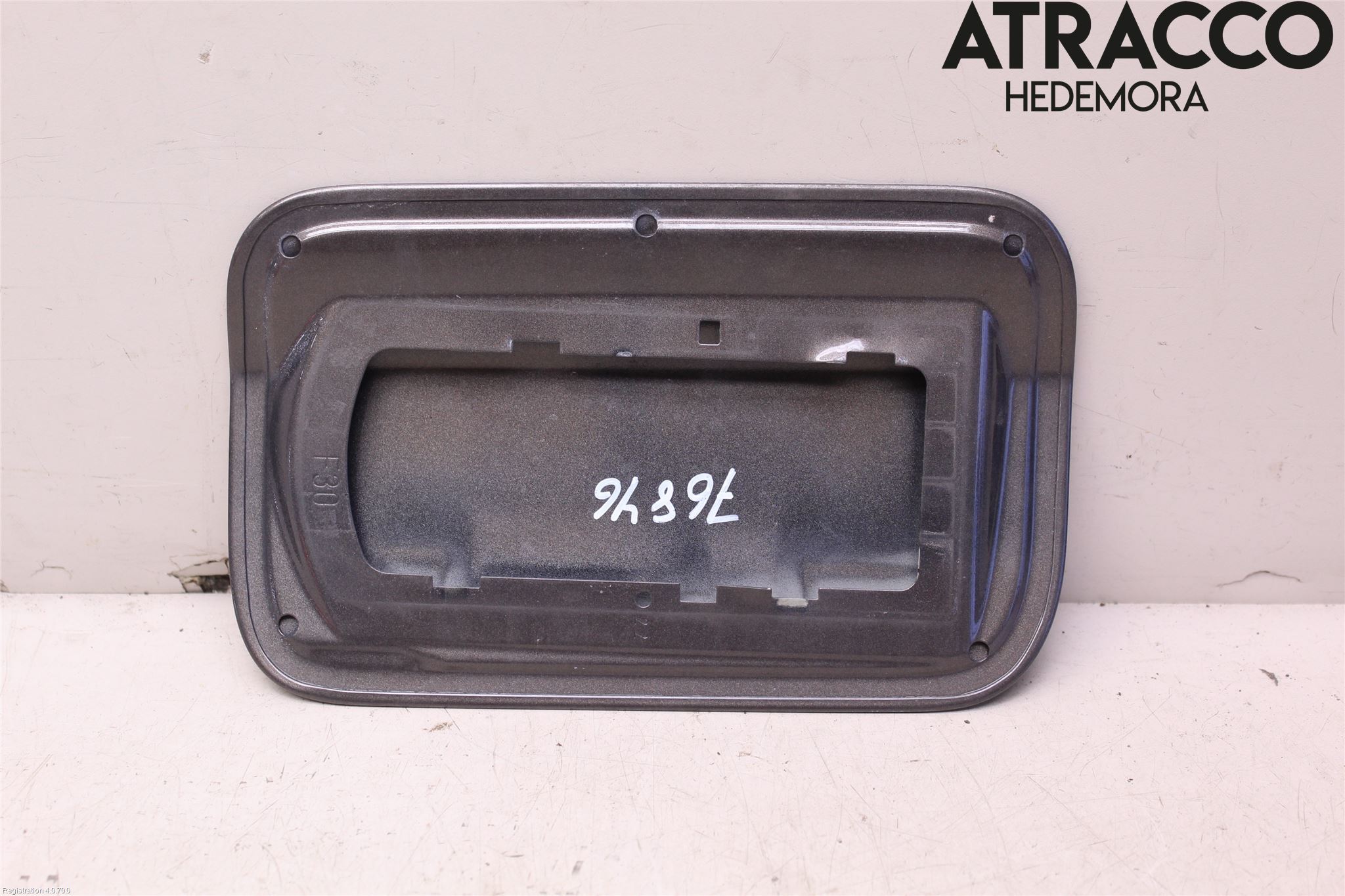 BMW 3 F30/F31/F80 12-19 Drivstoff Tankluke