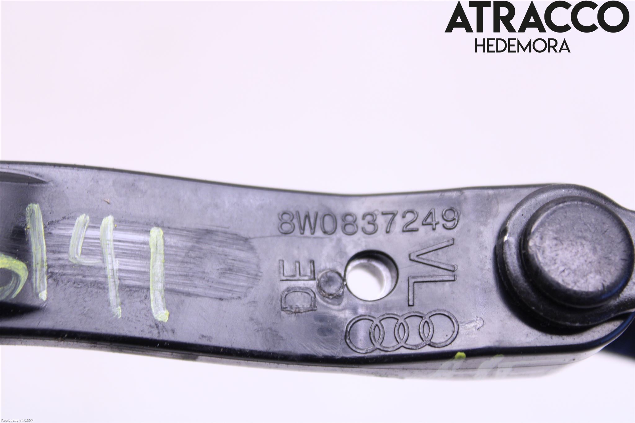 Audi A4/S4 B9 20- Dørstopper