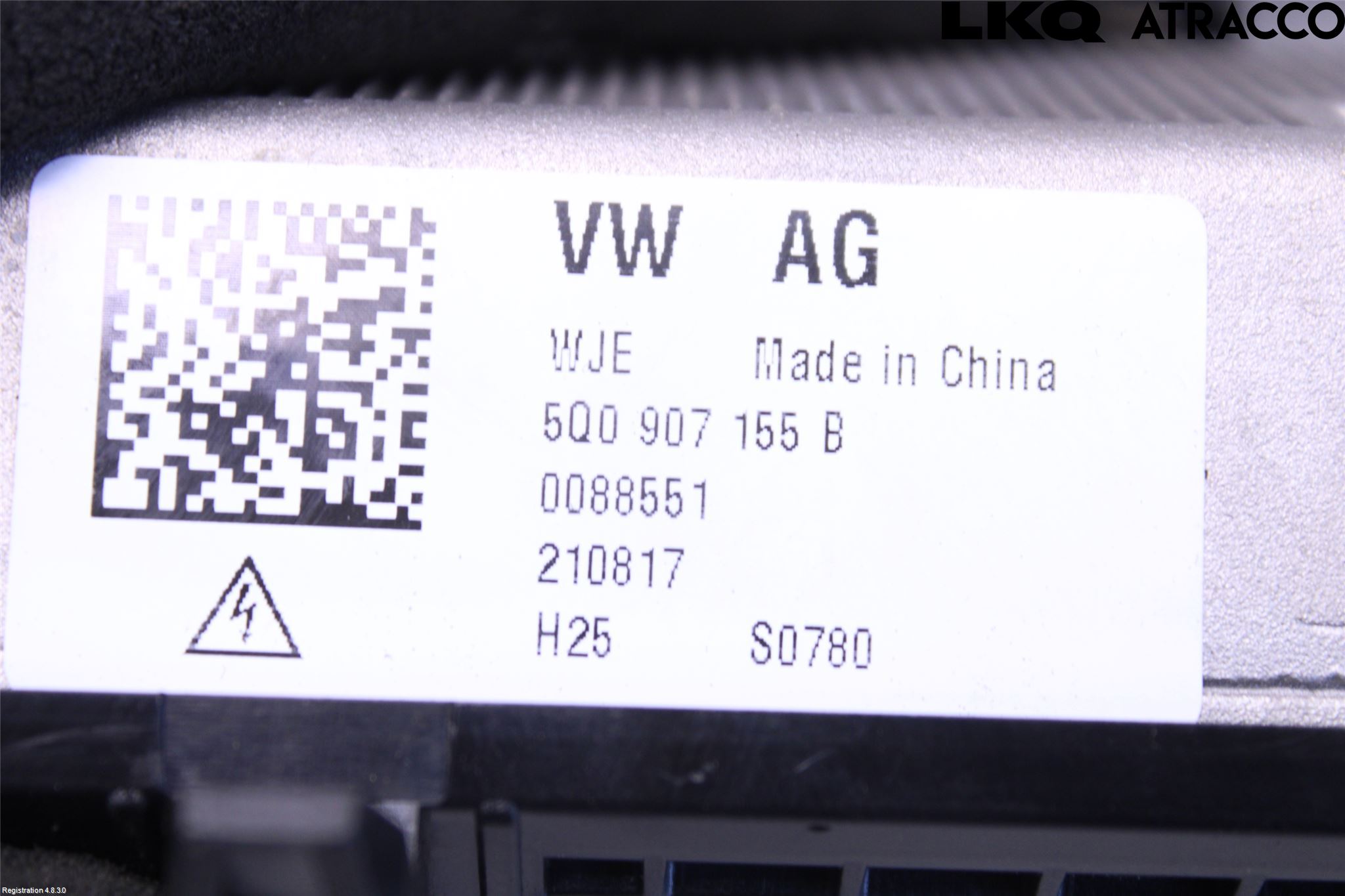 Skoda OCTAVIA (5E) 13-20 Inverter 12-)220V