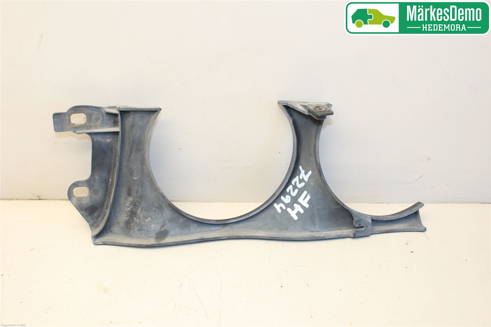 Jaguar XJ X300        95-97 Frontlykt Holder-Feste
