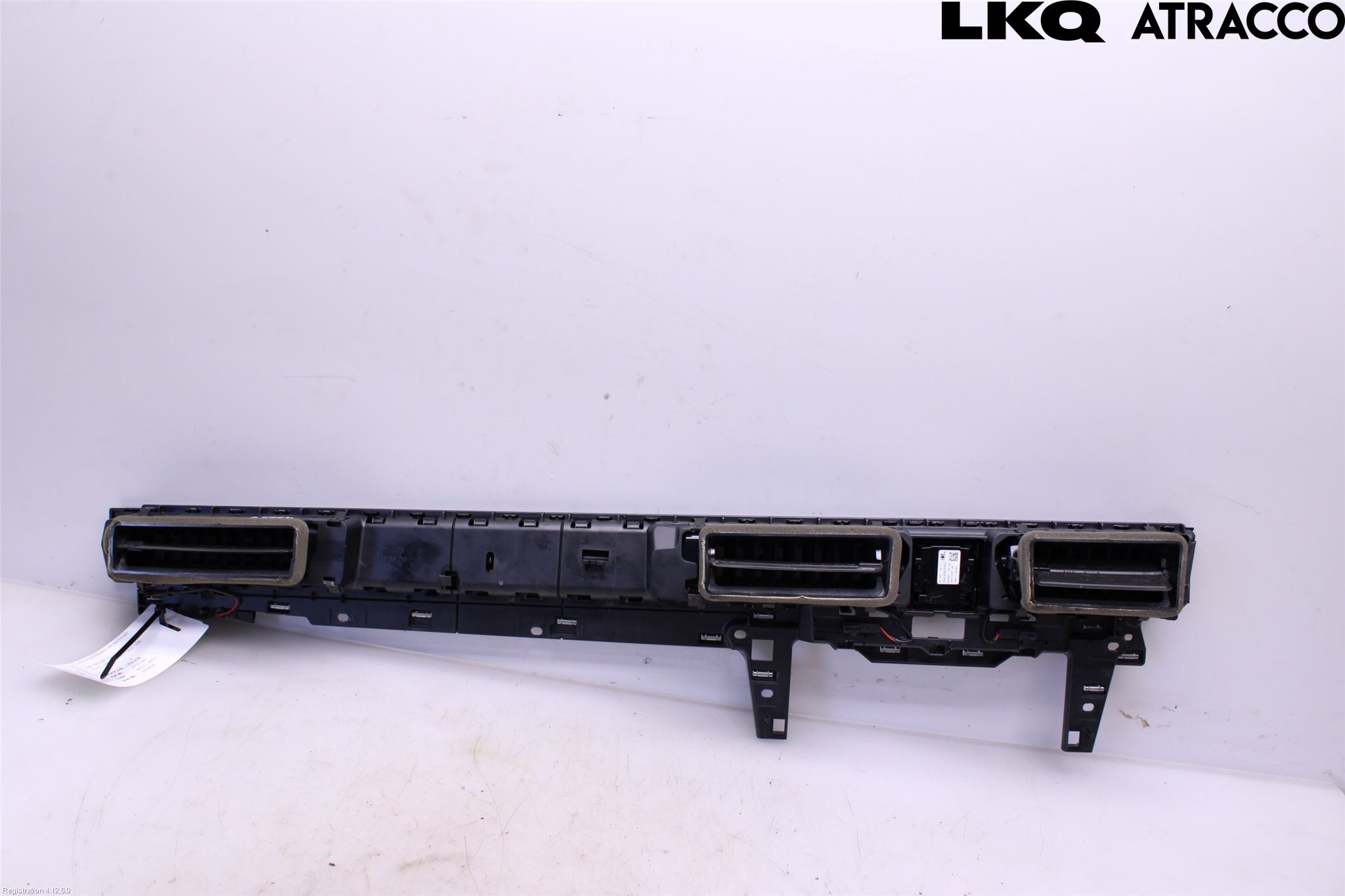 Volkswagen VW PASSAT 15-19 Dashbord Kanal - Dyse