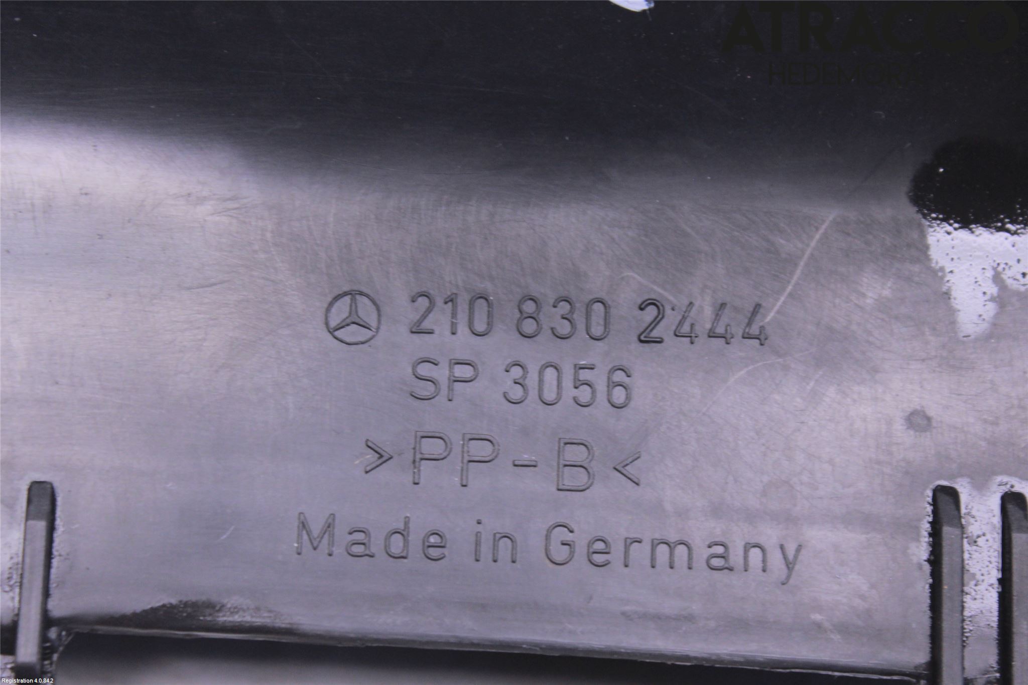 Mercedes-Benz MB E-KLASS (W210) 96-03 Panser Luftinntak Oppå