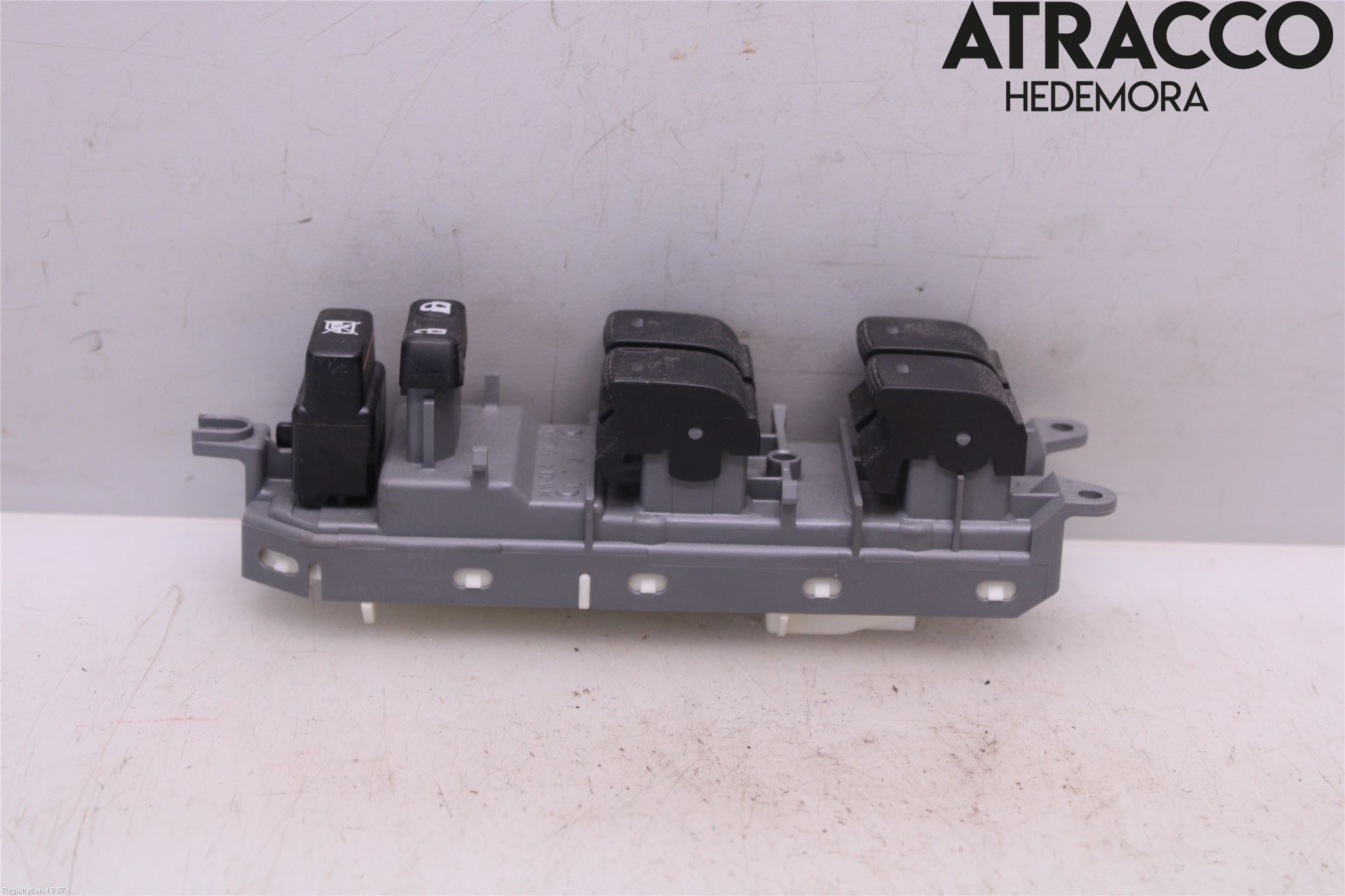 Toyota AURIS 13-19 Bryter Vindusheis