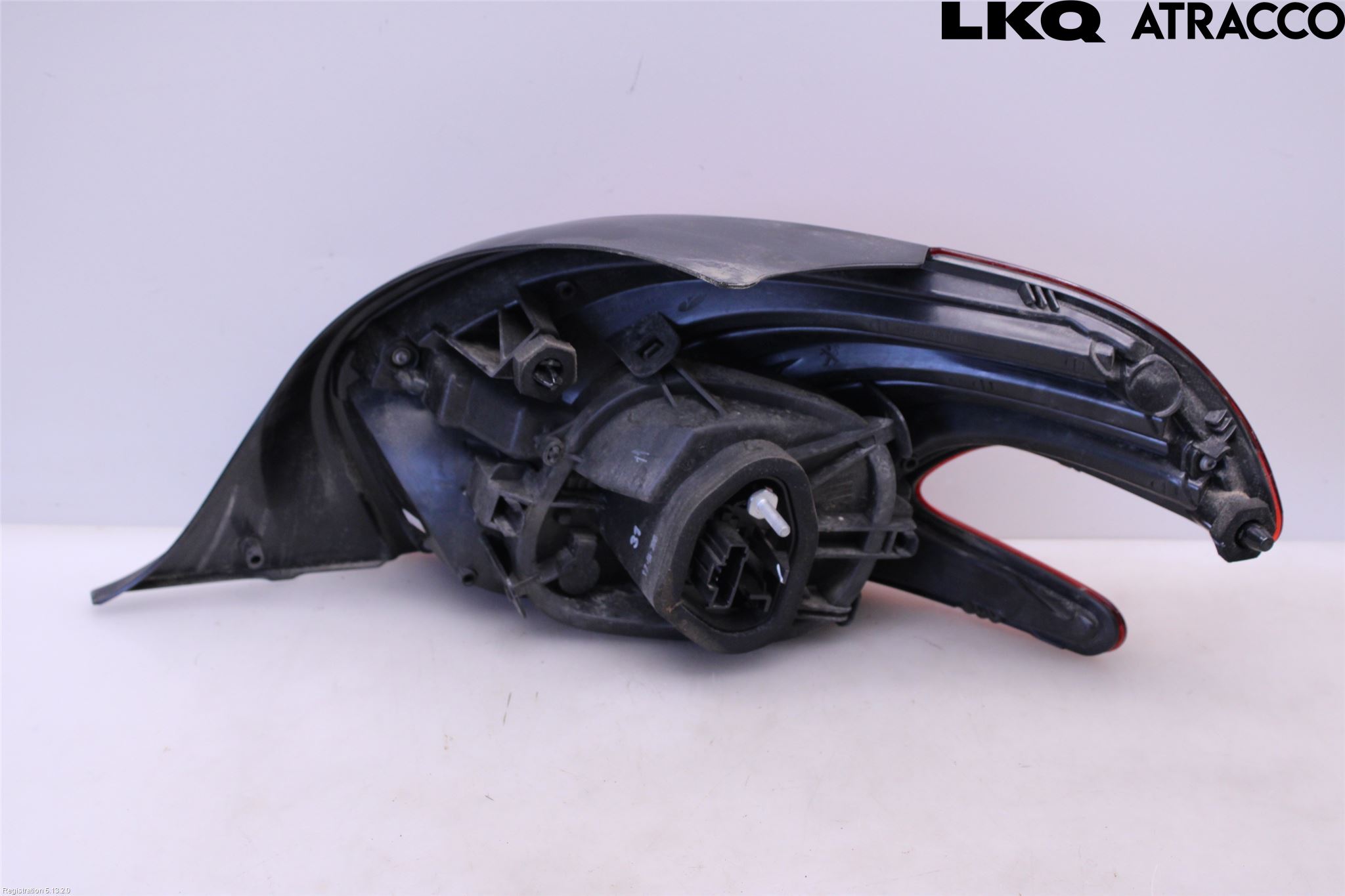 Peugeot PEUGOT 208 16-19 Baklykt Venstre