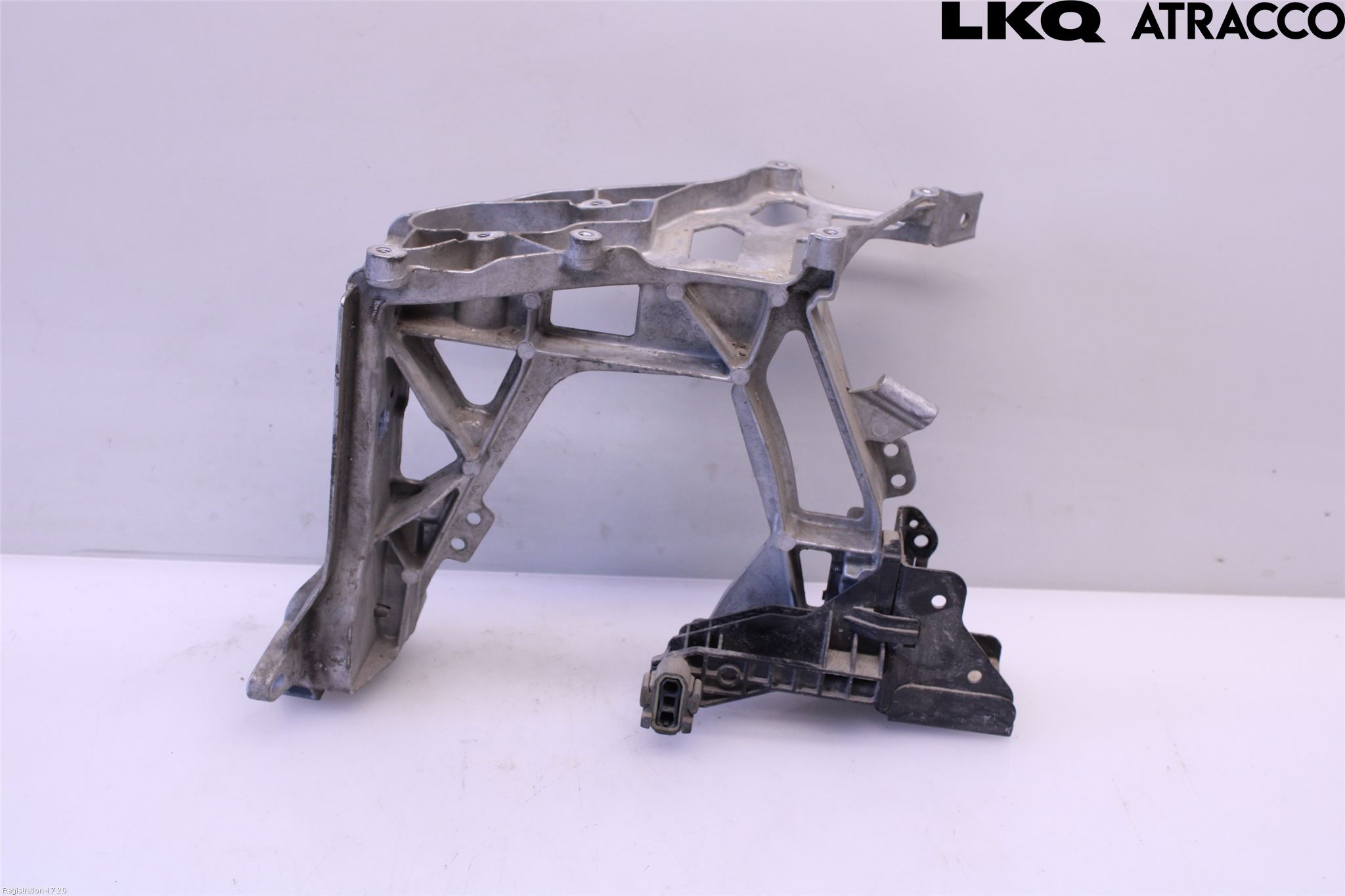 Mercedes-Benz MB C-KLASS (W205) 14-21 Frontlykt Holder-Feste