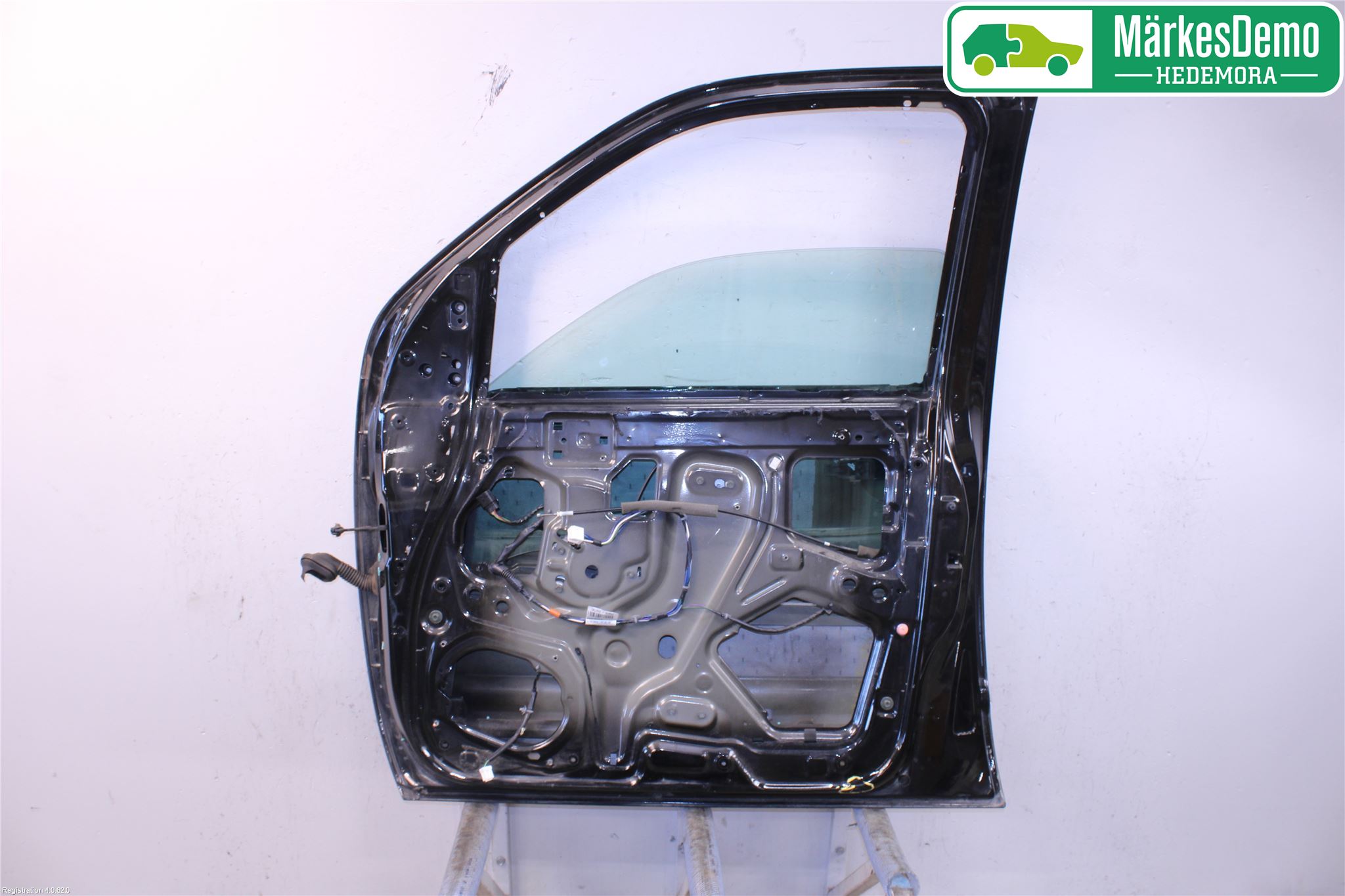 Nissan NAVARA 05-16 Dør 4D Foran Høyre