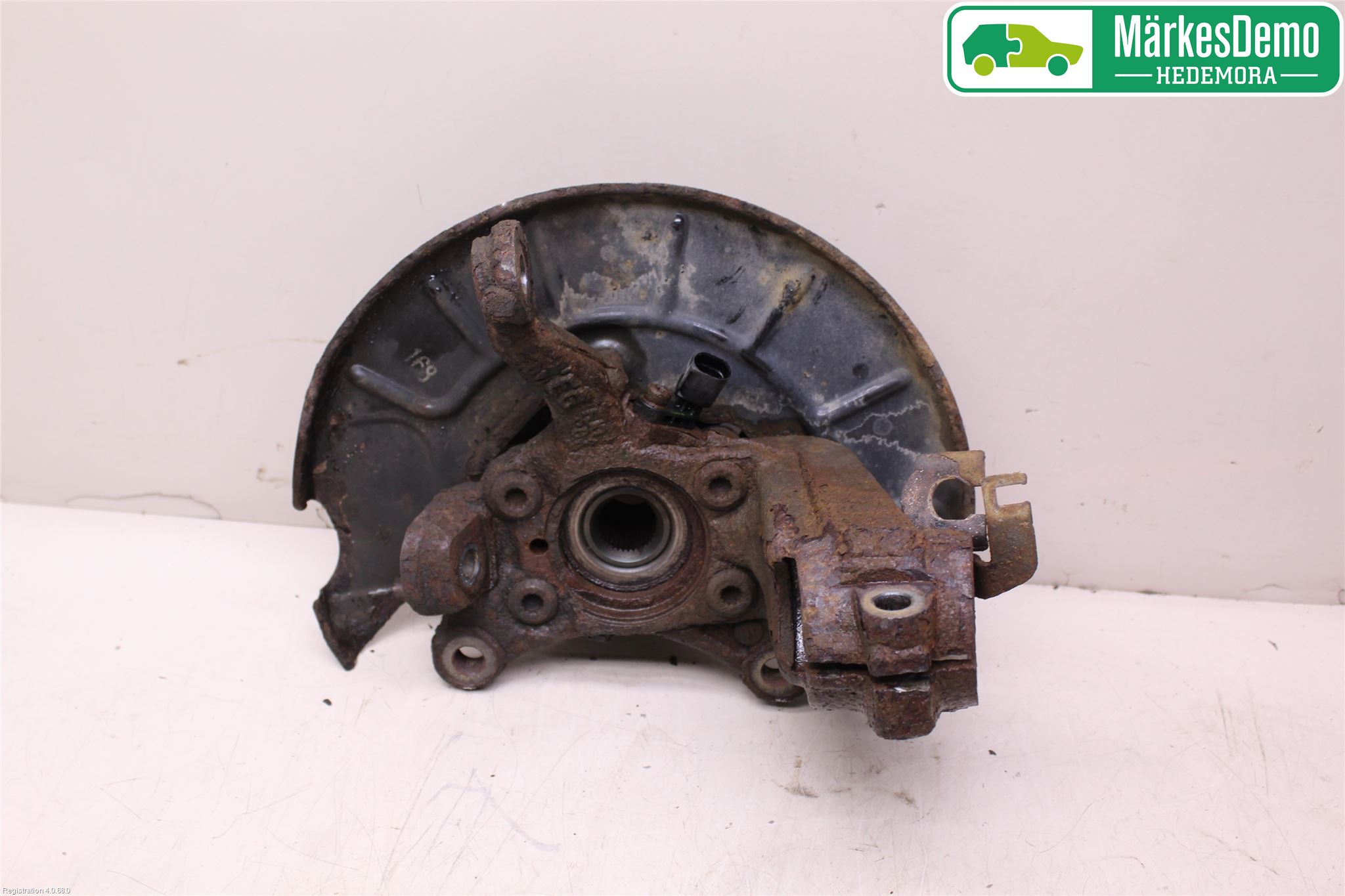 Volkswagen VW GOLF PLUS/CROSS GOLF 04-14 Spindel Vf