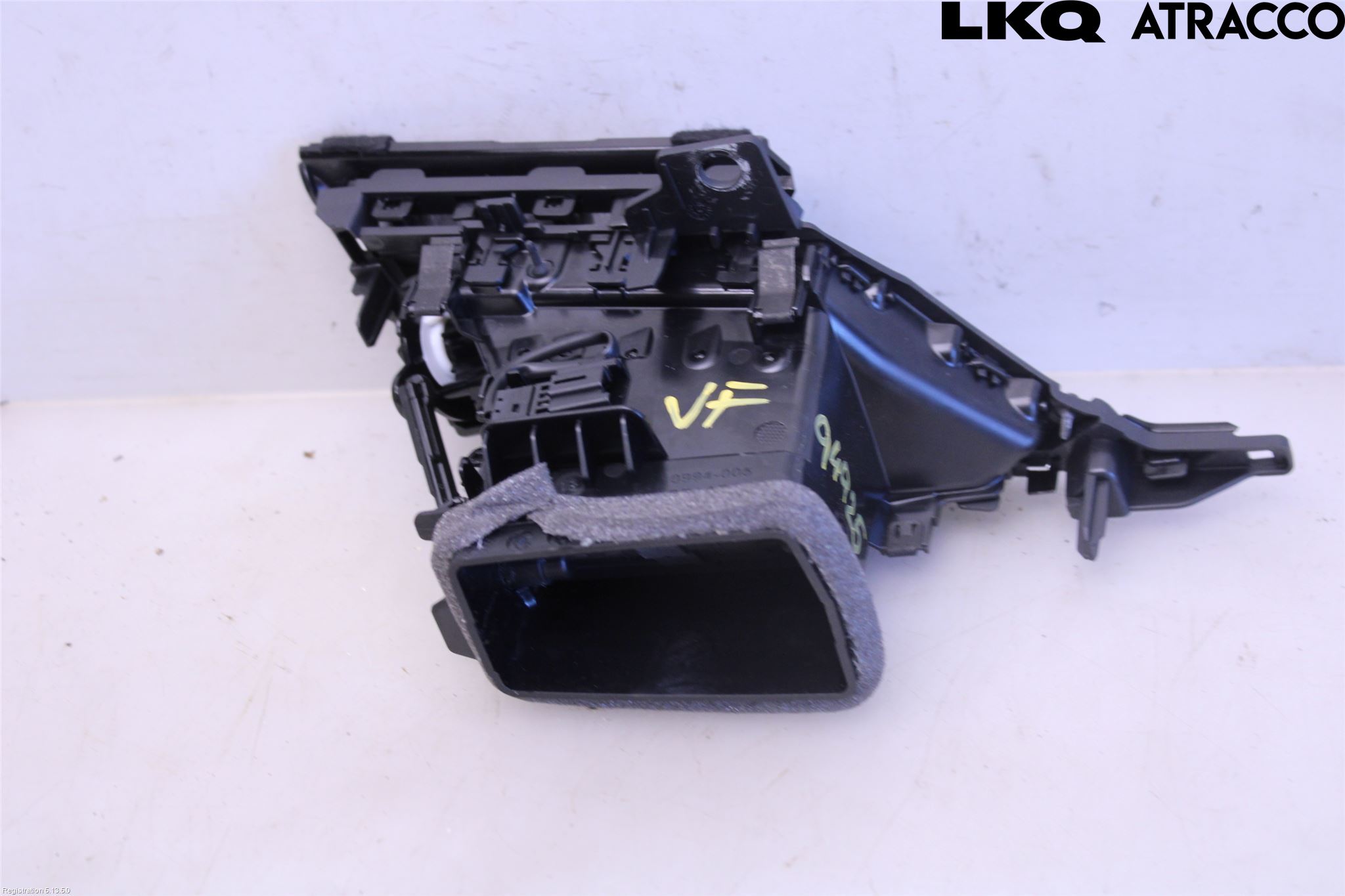 Audi E-TRON, S GE 19- Dashbord Kanal - Dyse