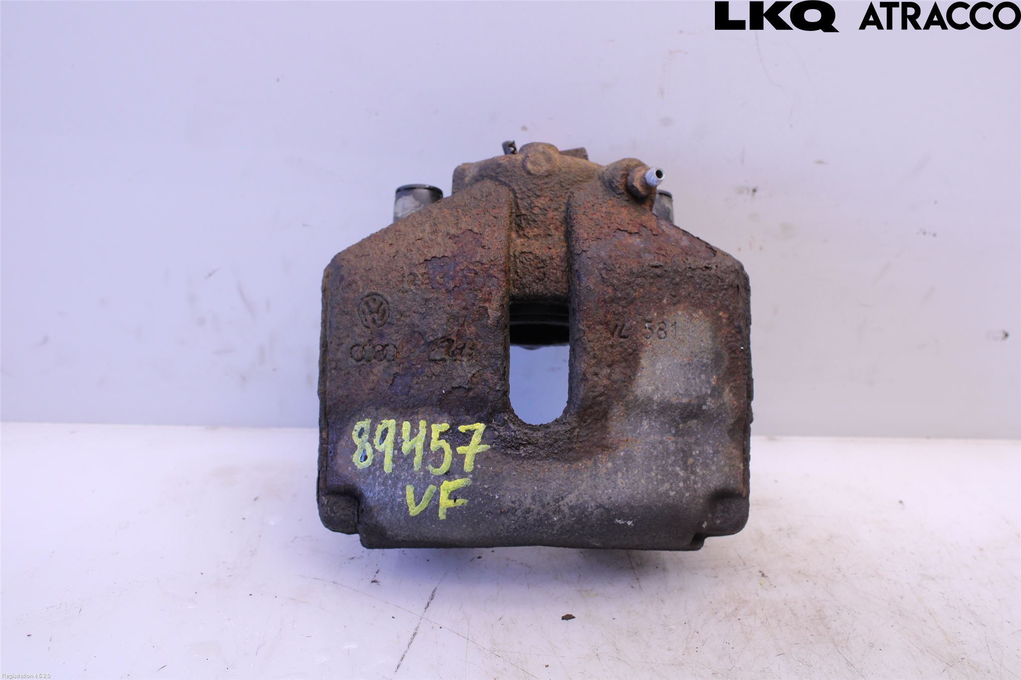 Volkswagen VW CADDY      04-10 Bremsecaliper Foran Venstre