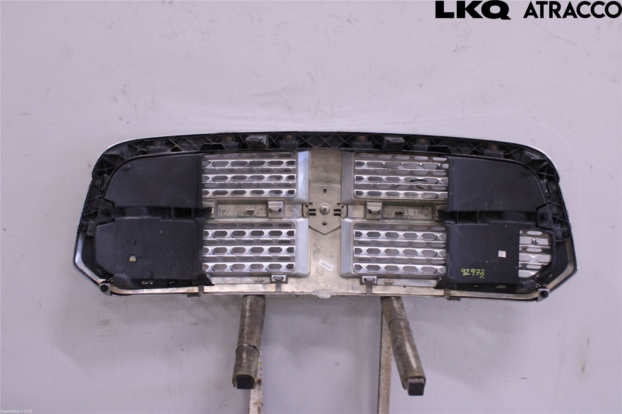Dodge PICK UP RAM 81- Grill Komplett