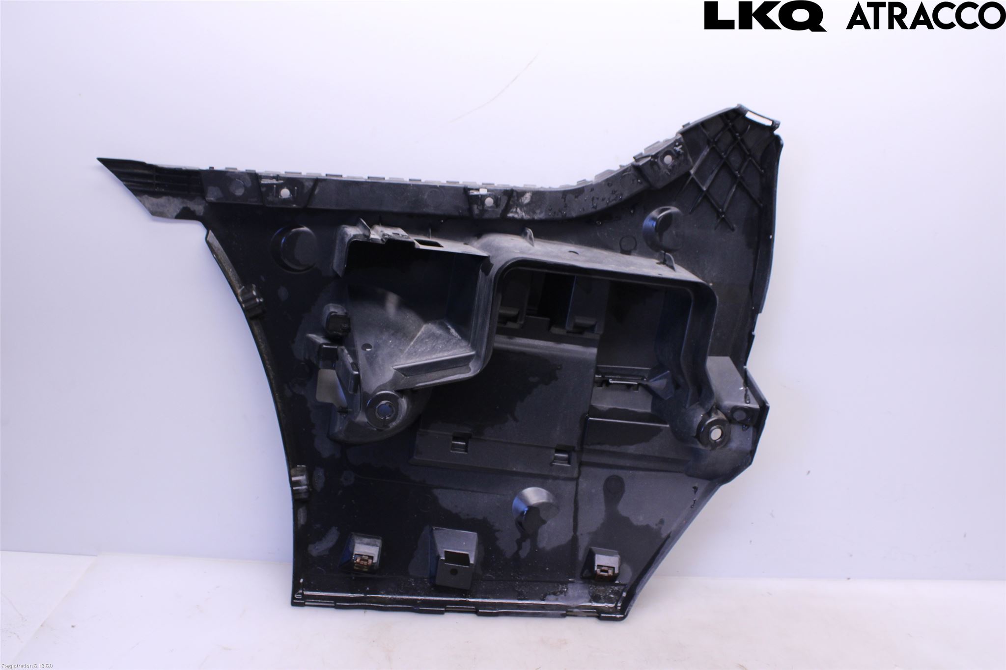 BMW 5 F10/F11/F18 09-17 Støtfangerfeste Bak Høyre