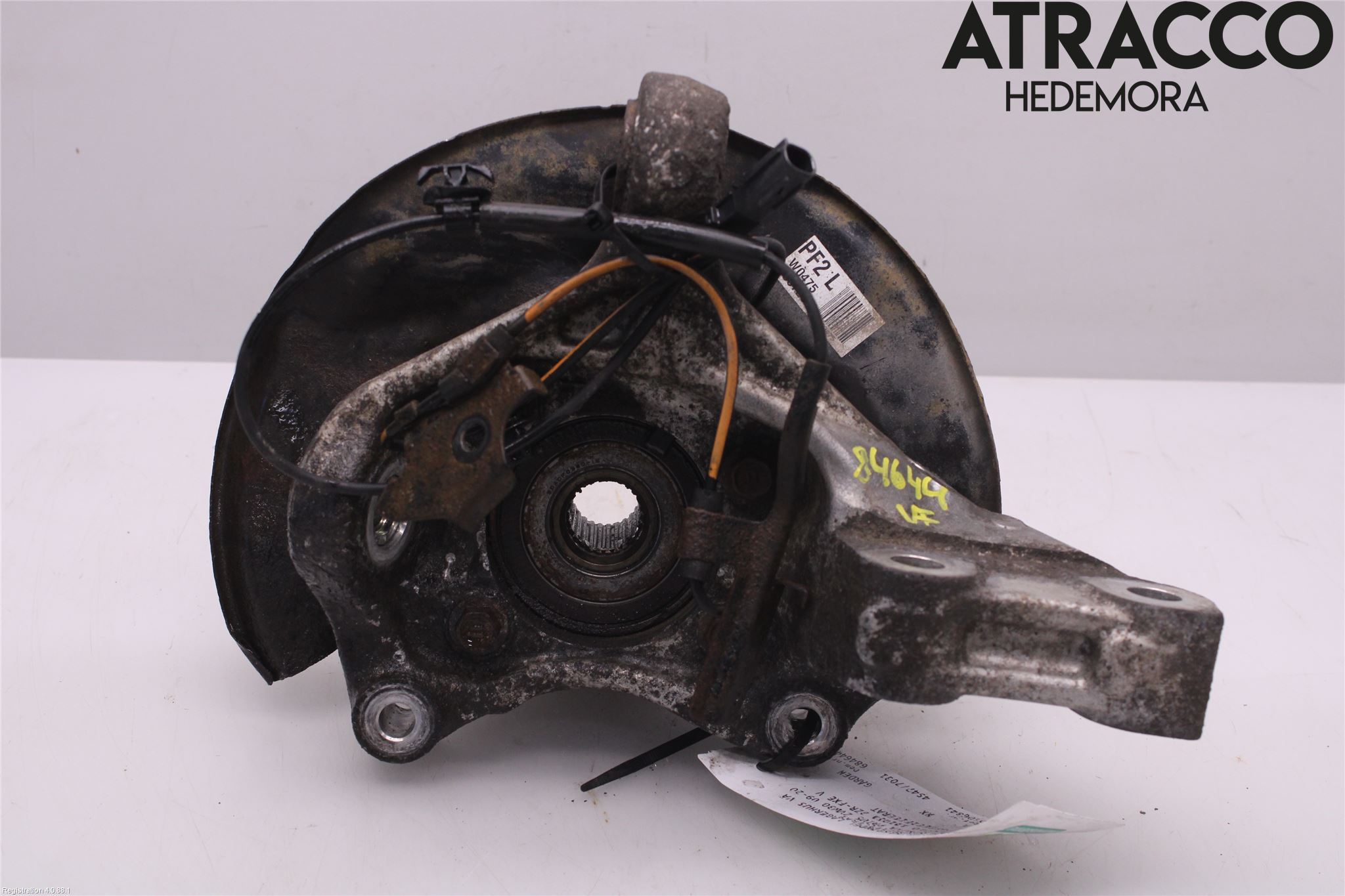 Toyota PRIUS ZVW30 09-20 Spindel Vf