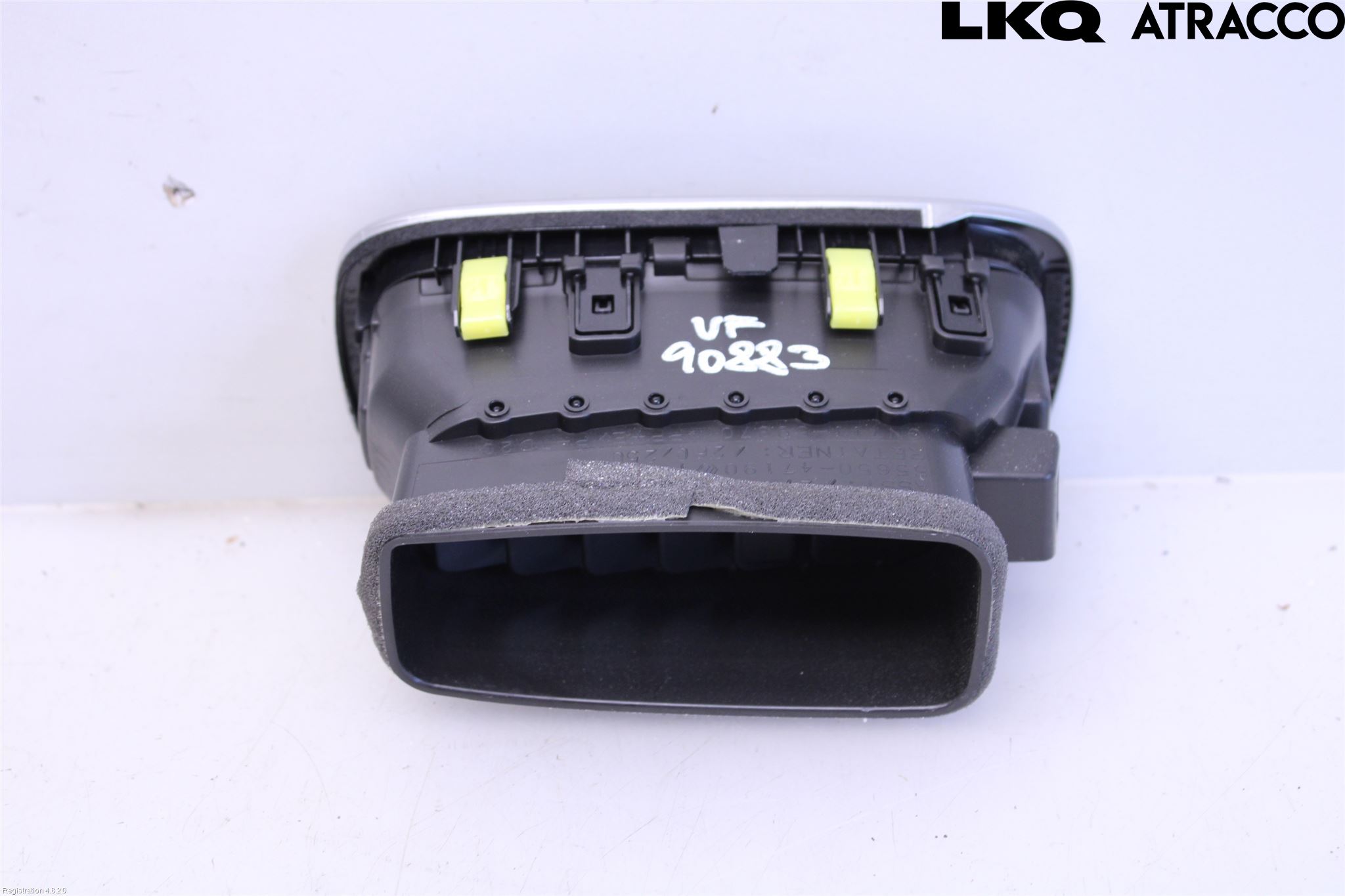 Toyota PRIUS (ZVW50) 16-21 Dashbord Kanal - Dyse