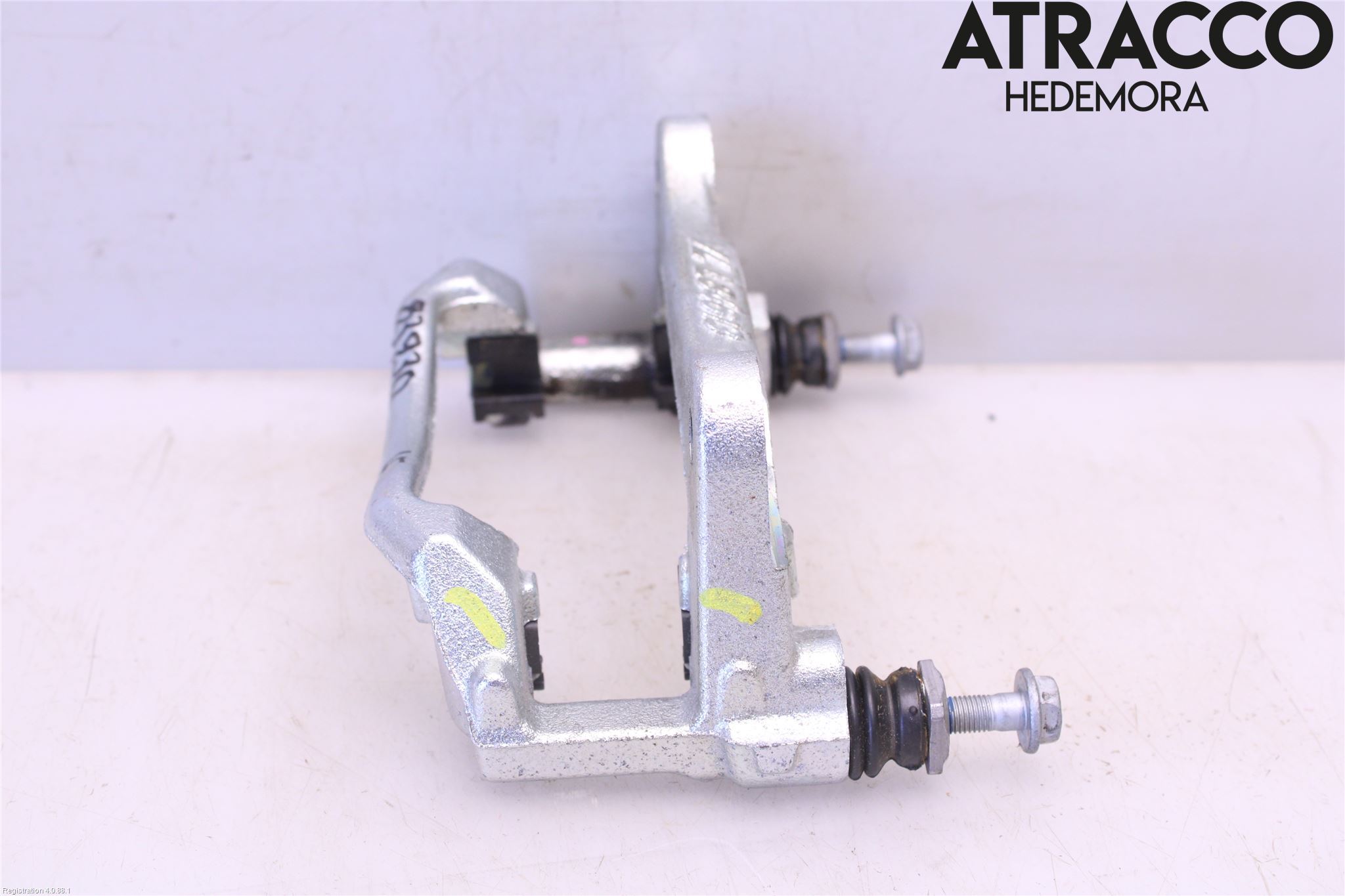 Toyota YARIS CROSS XP21 21- Bremsecaliper Feste Holder