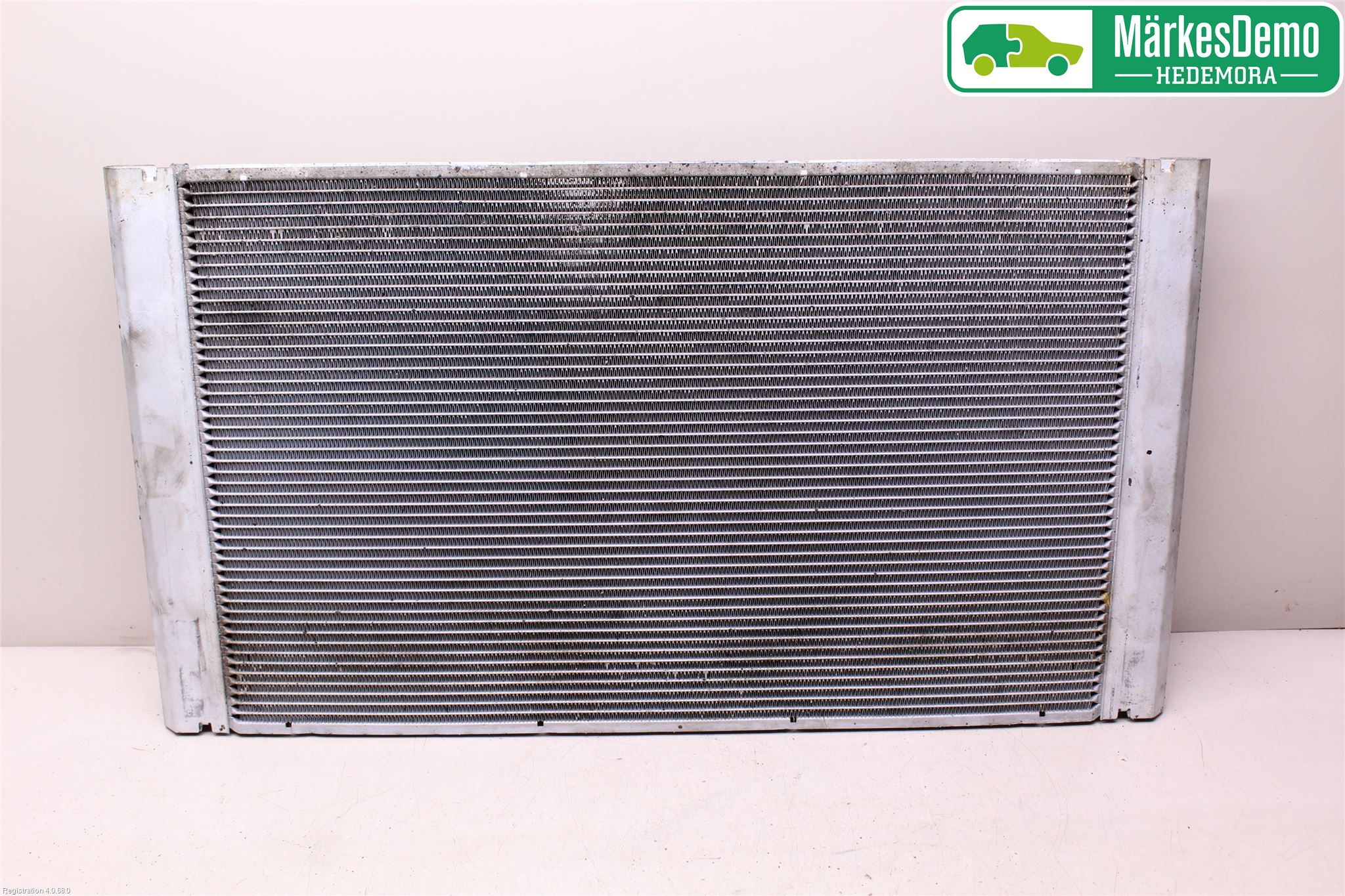 BMW 5 E60/61 Sed/Tou 02-10 Radiator Automat