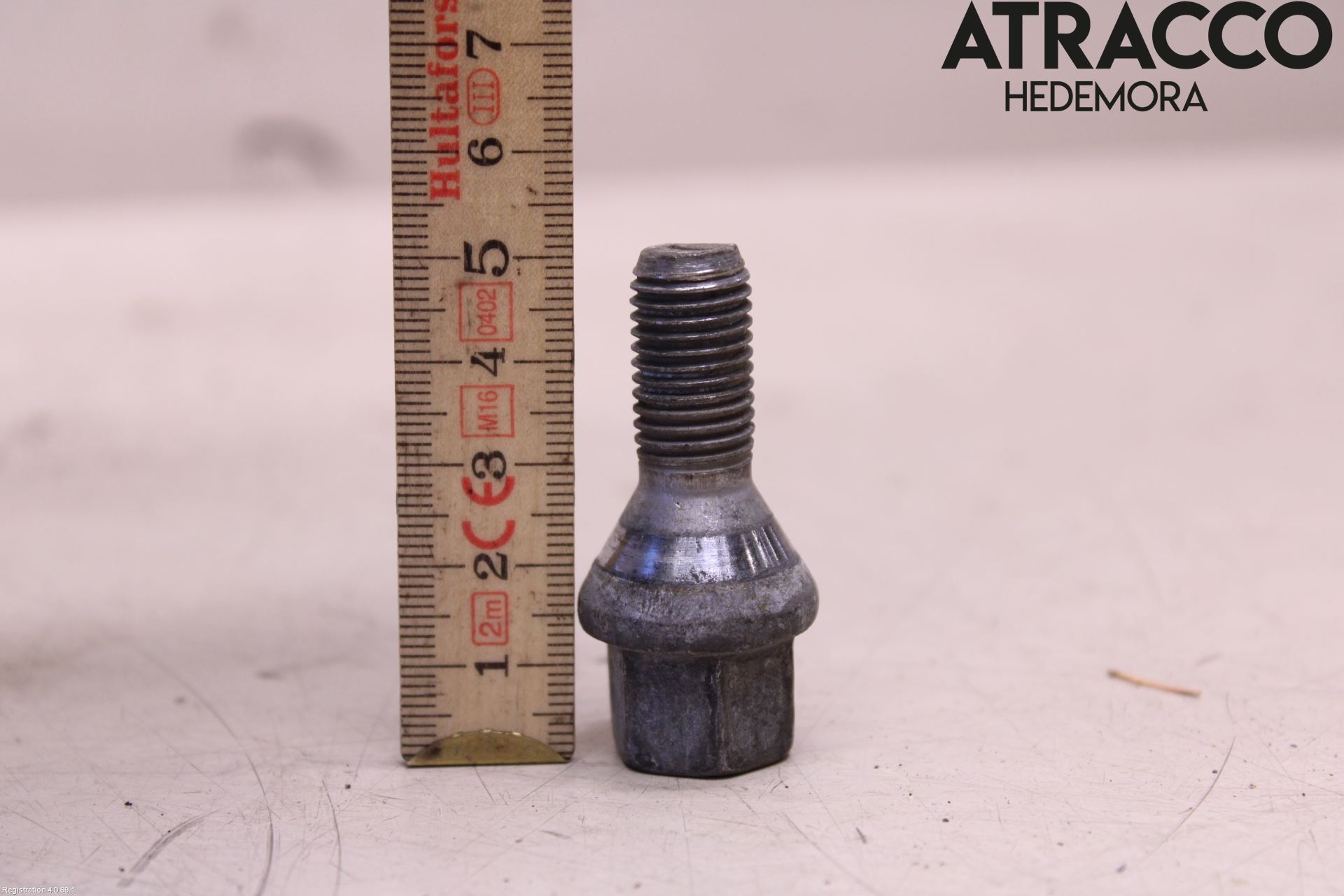 Nissan QASHQAI 14-17 Hjulmutter - Bolt - Sett